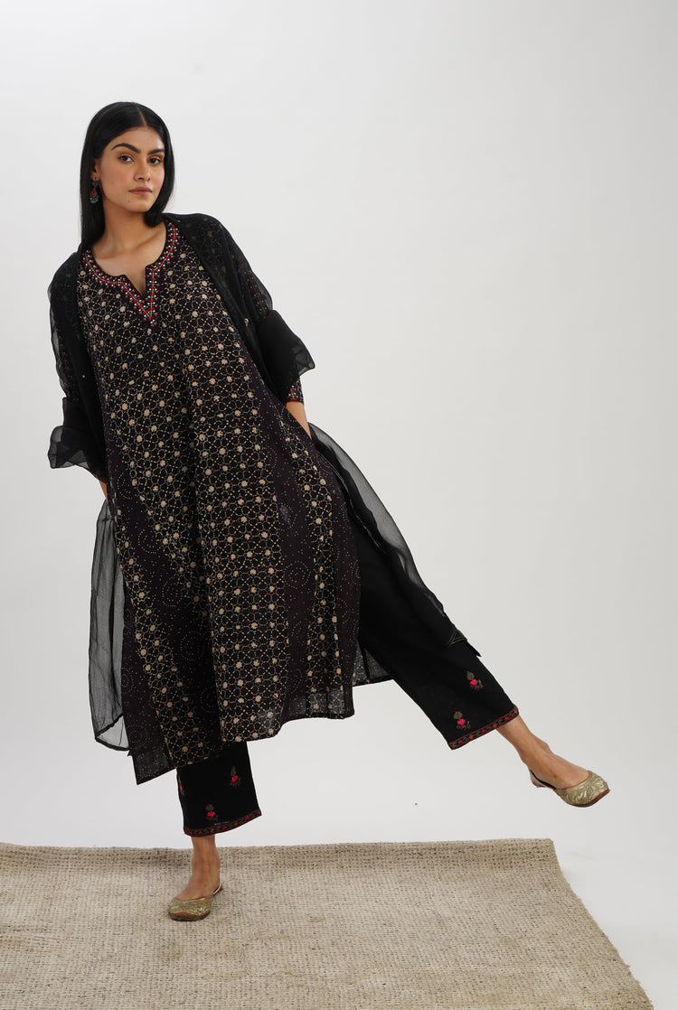 Tulsi Dupatta Black (8054131982635)