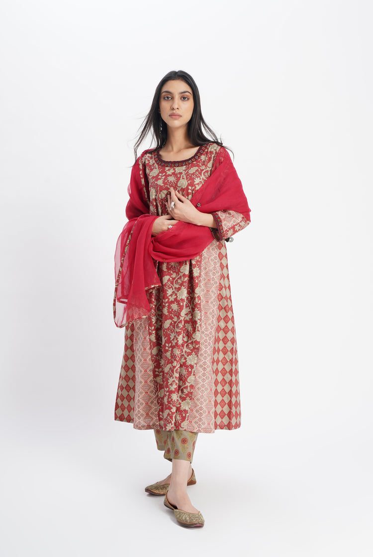 Vanya Dupatta Crimson Red (8018153439531)