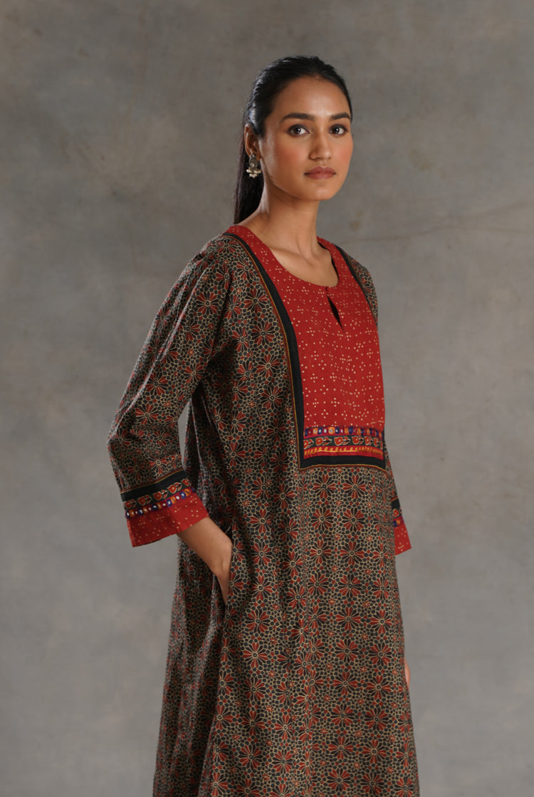 Yoke Caftan Bottle Green Rust (7019778834479)