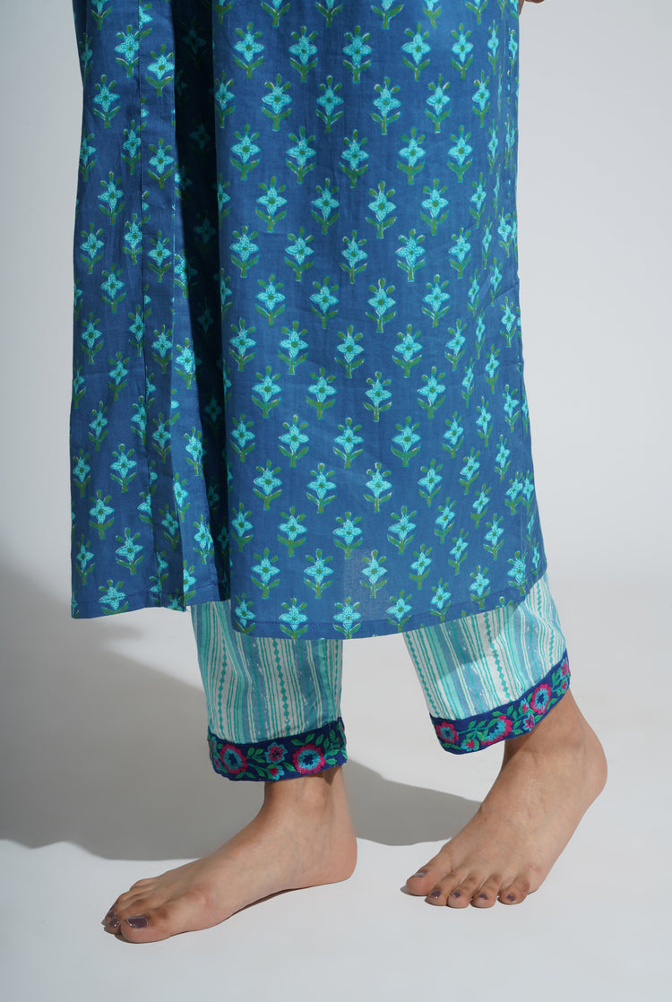 Kara Straight Pants Blue Striped (8053979185451)