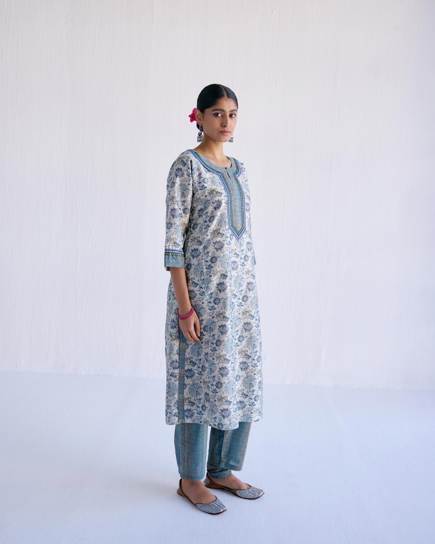 Rozana Kurta Off White Steel Grey (9143107060011)