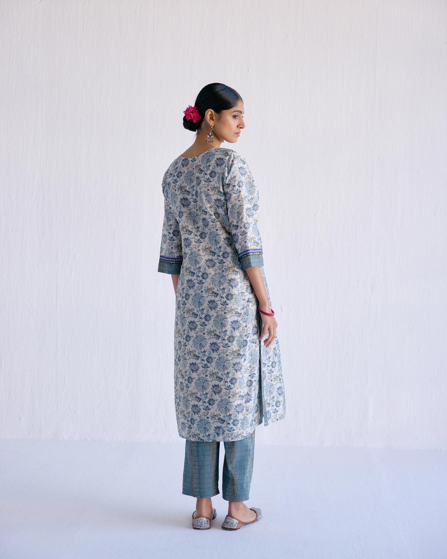 Rozana Kurta Off White Steel Grey (9143107060011)