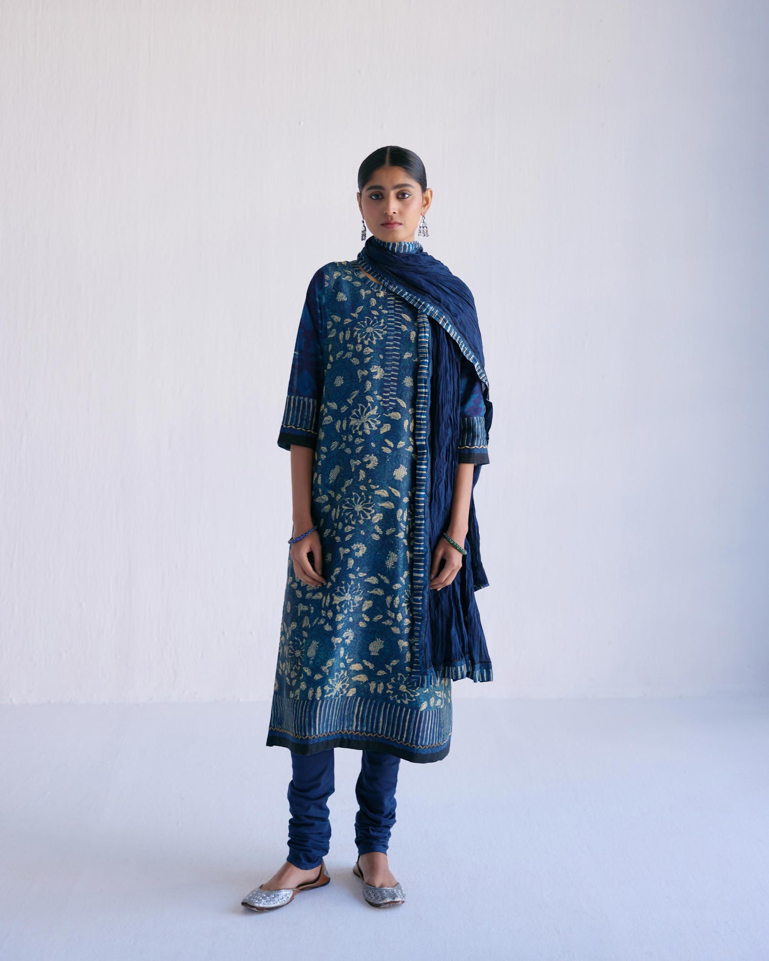 Rozana Cotton Crinkled Dupatta Indigo (9143149199659)