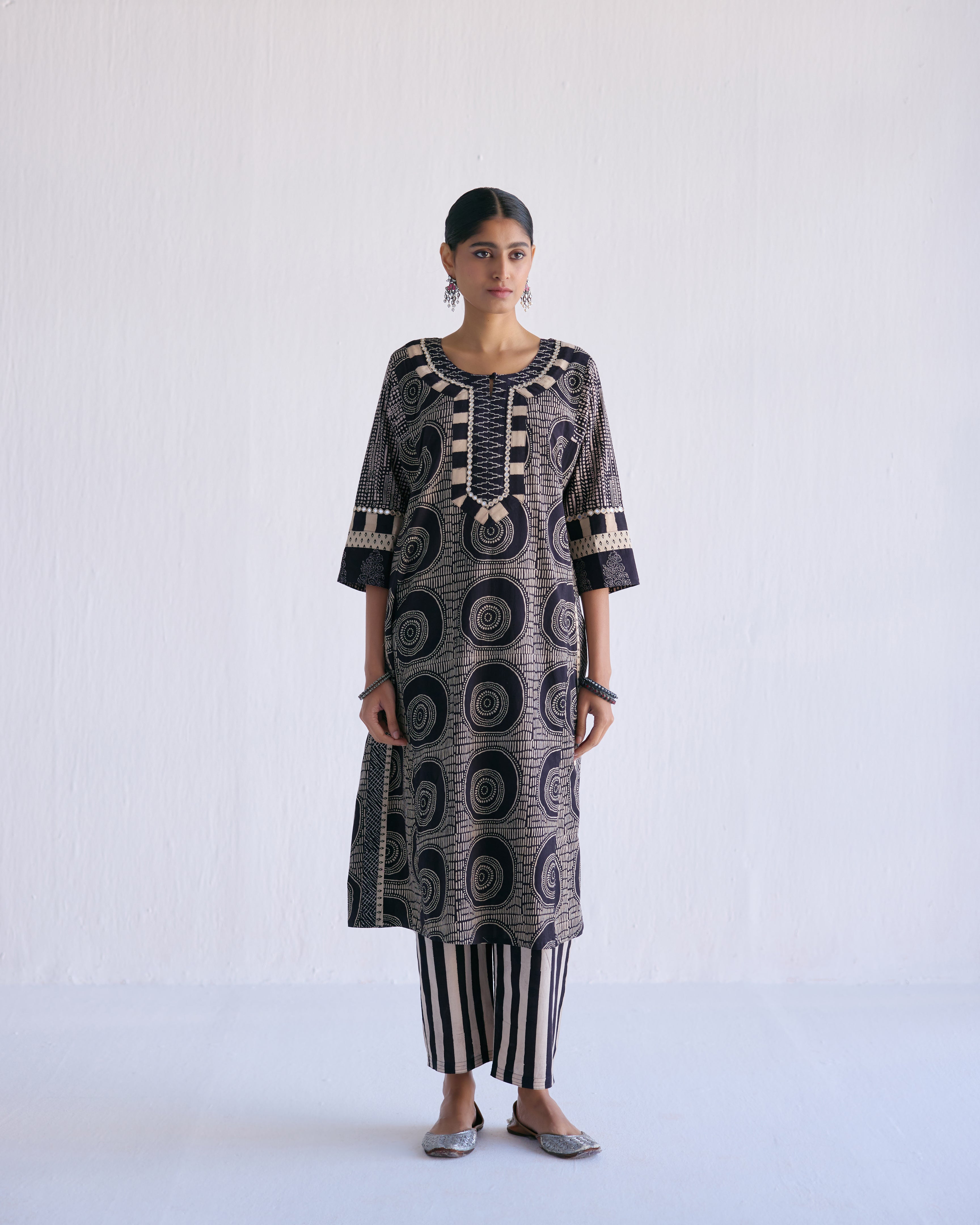 Miran Kurta Black Beige (9098417602859)