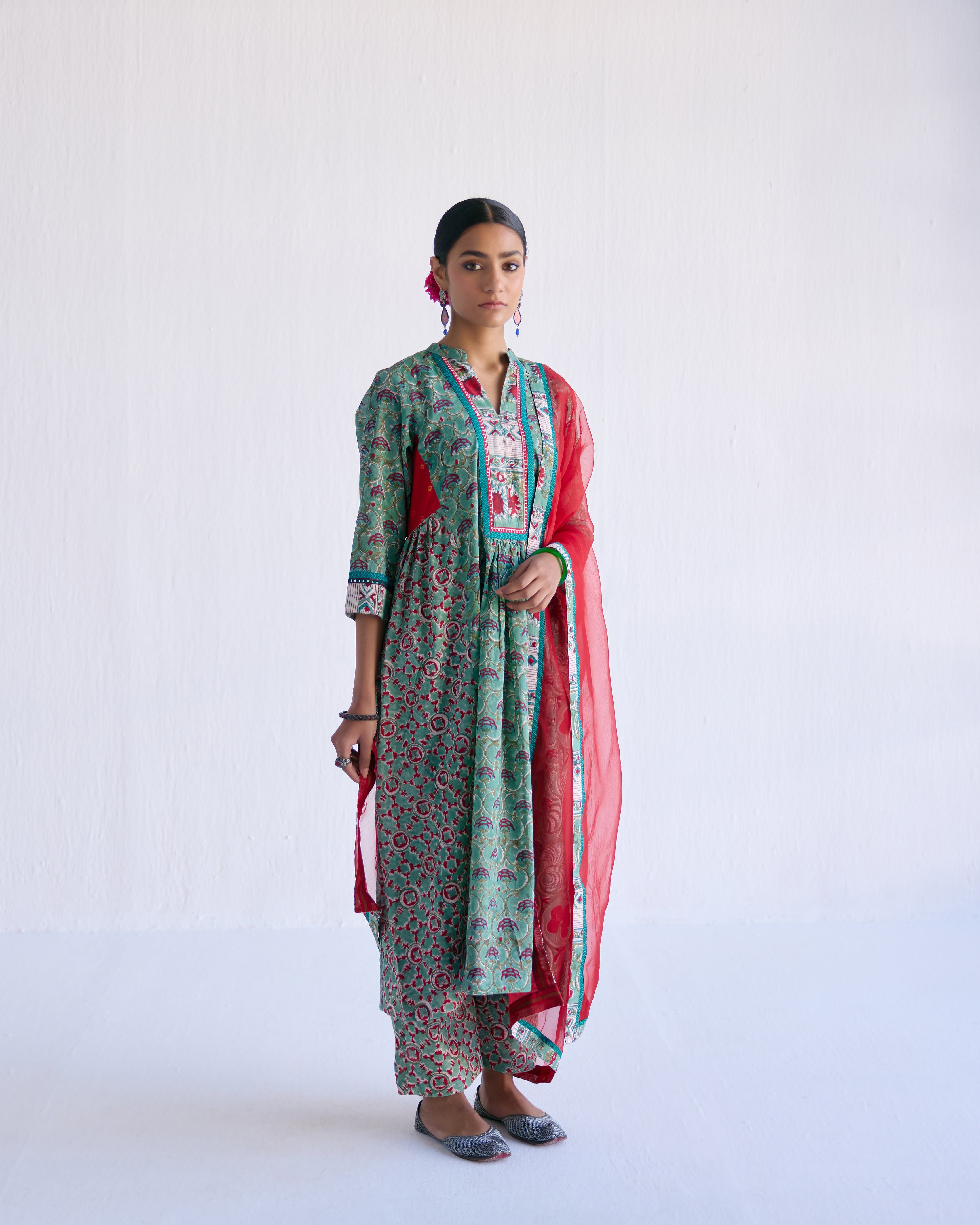 Rozana Pant Jade (9098637738283)