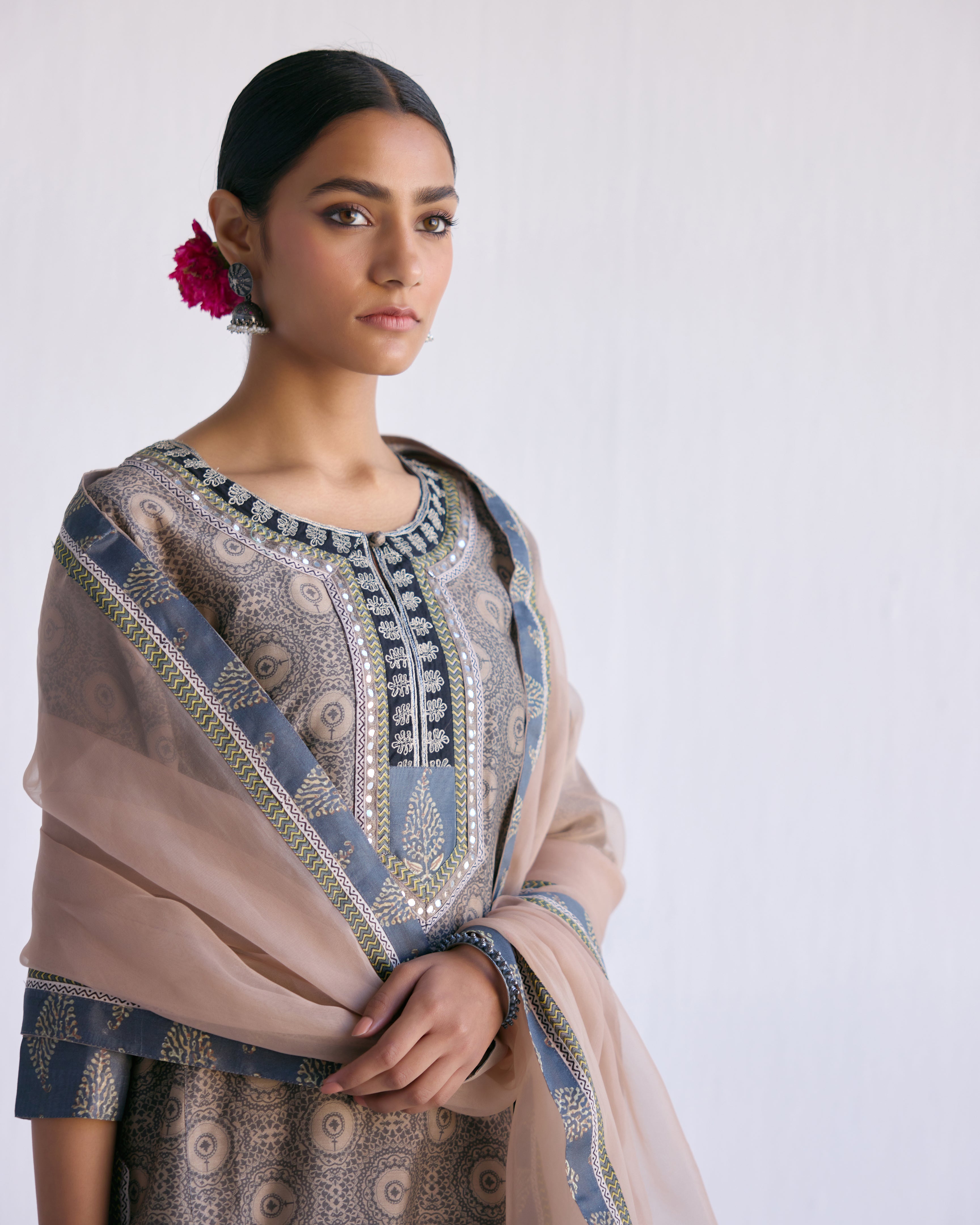 Rozana Kurta Beige Grey (9097786458411)