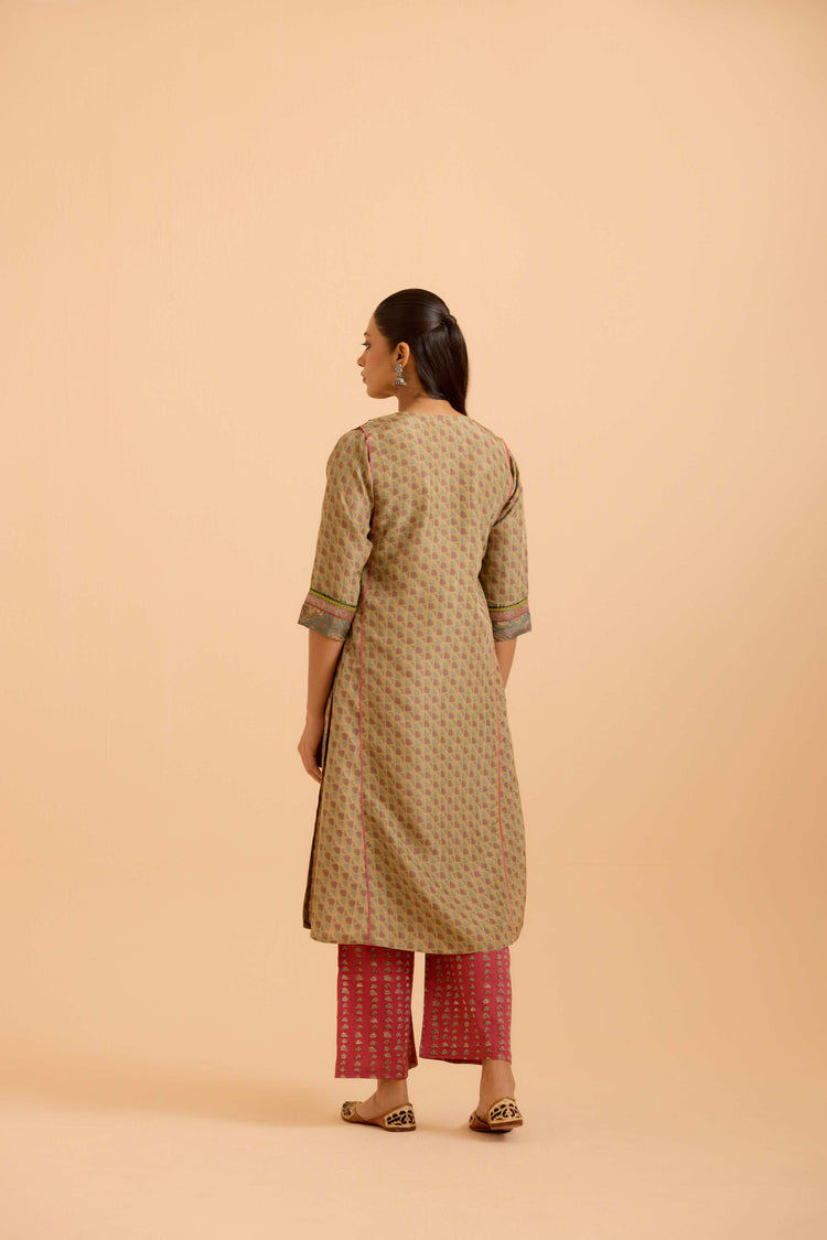 Rozana Silk Printed Kurta Beige Pink (Set Of 3)