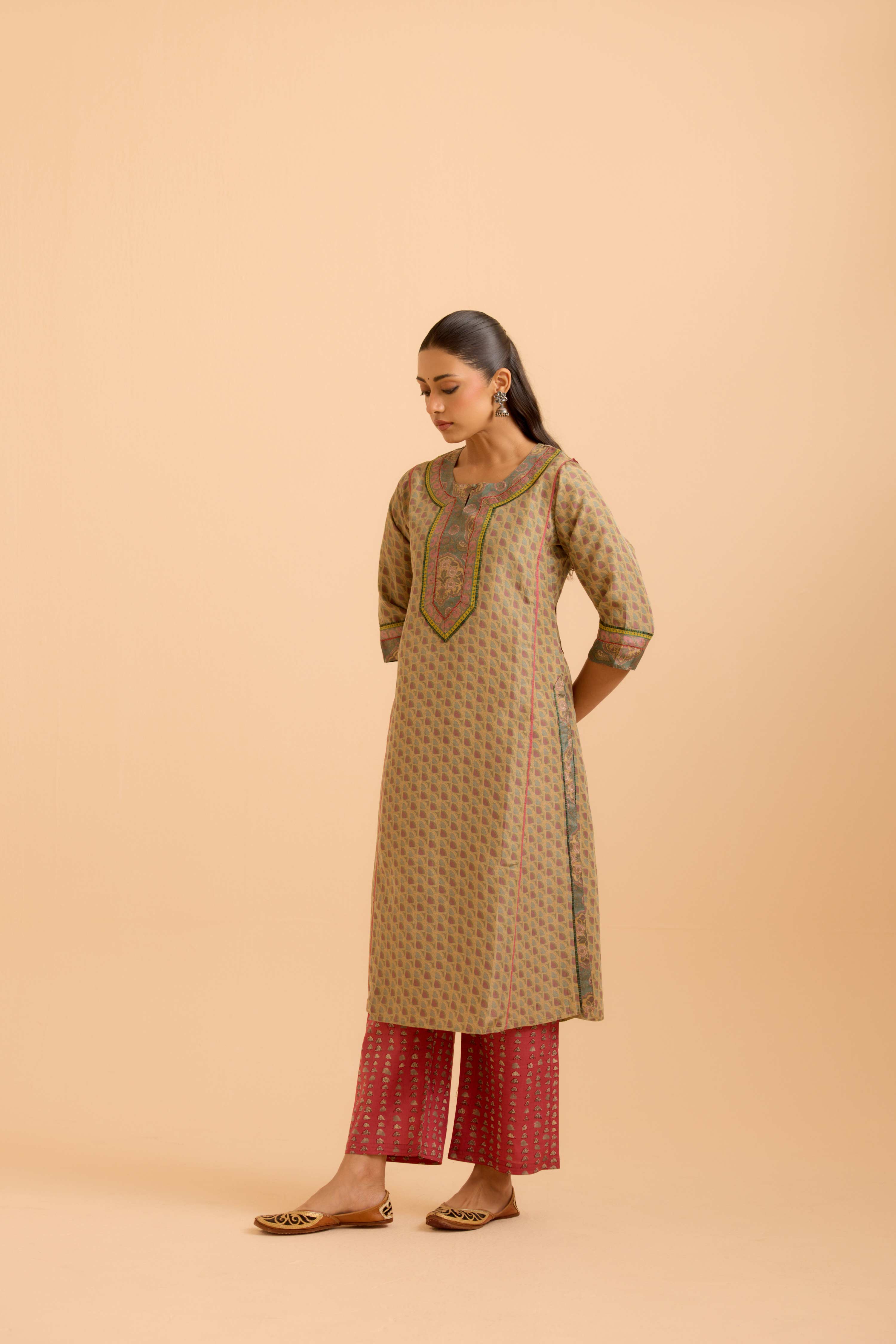 Rozana Silk Printed Kurta Beige Pink (Set Of 3)