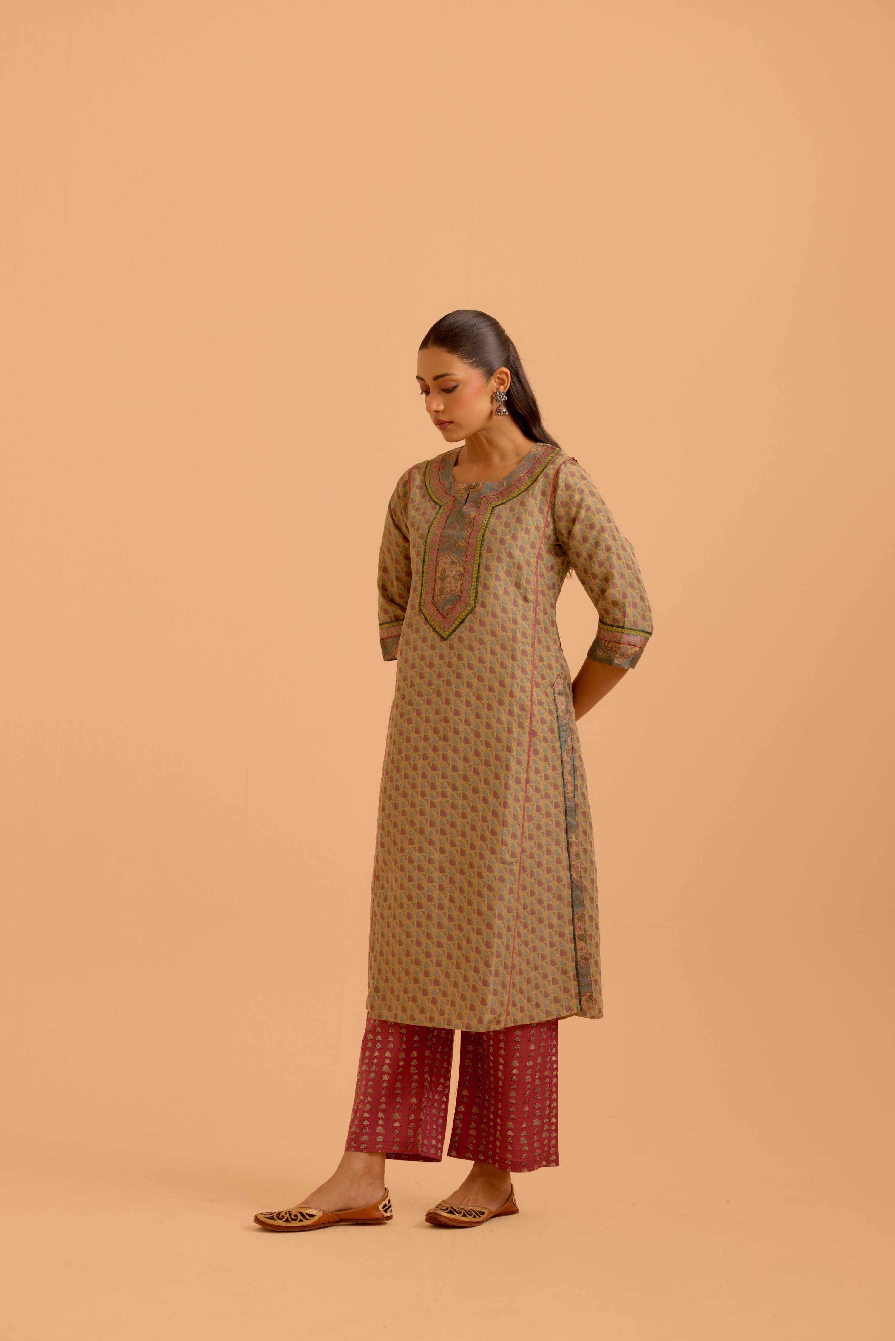 Rozana Silk Printed Kurta Beige Pink (Set Of 3)