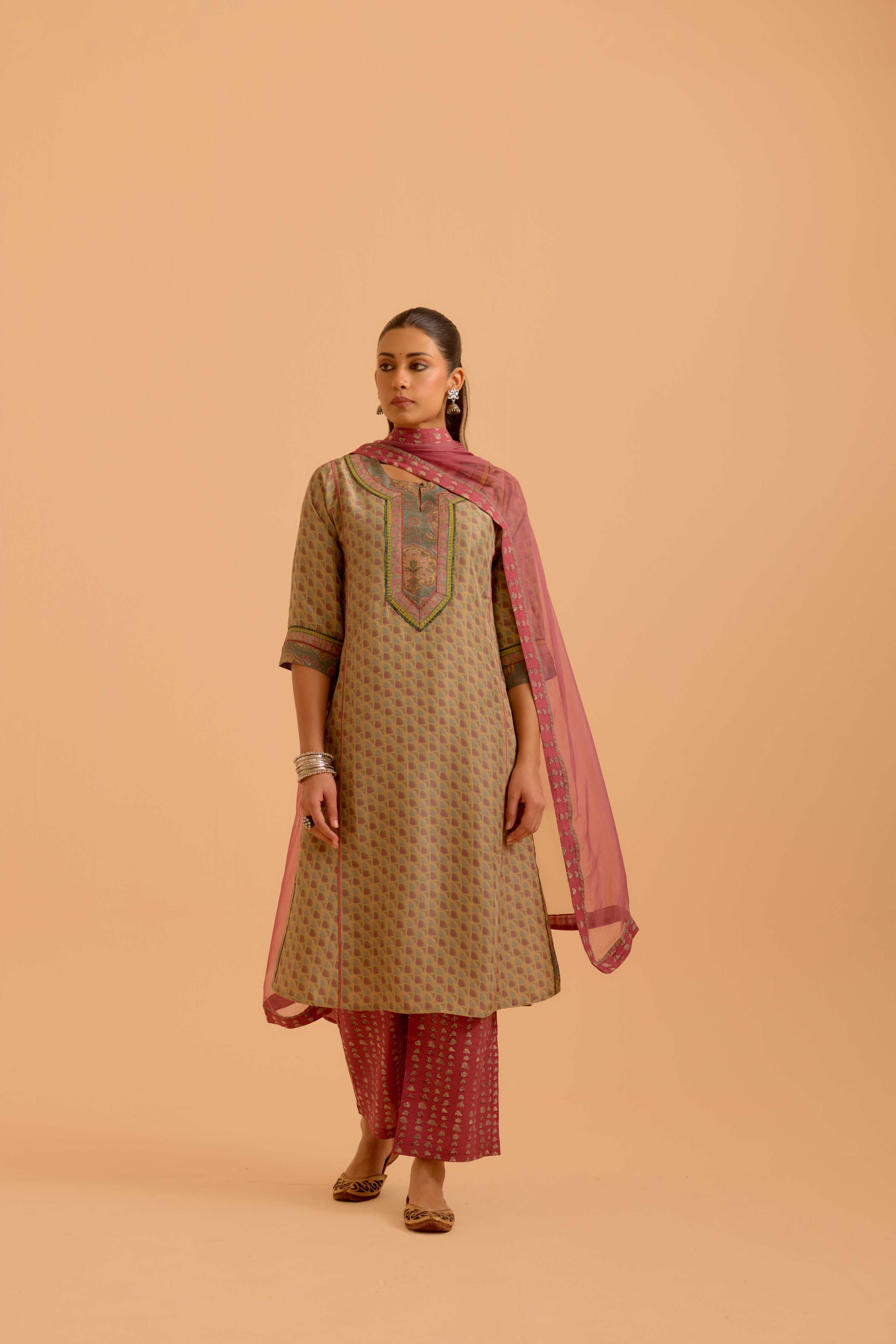 Rozana Silk Printed Kurta Beige Pink (Set Of 3)
