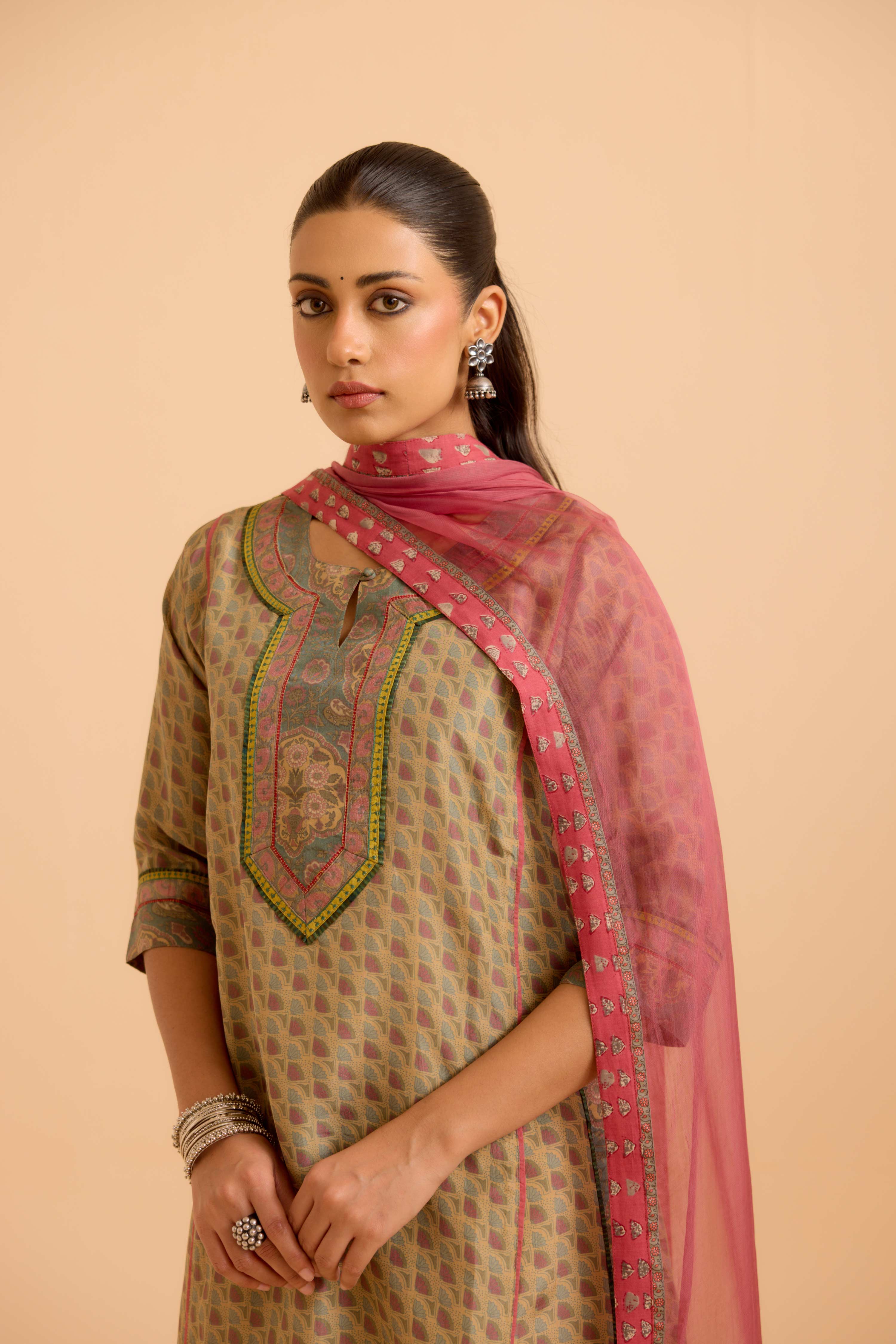 Rozana Silk Printed Kurta Beige Pink (Set Of 3)