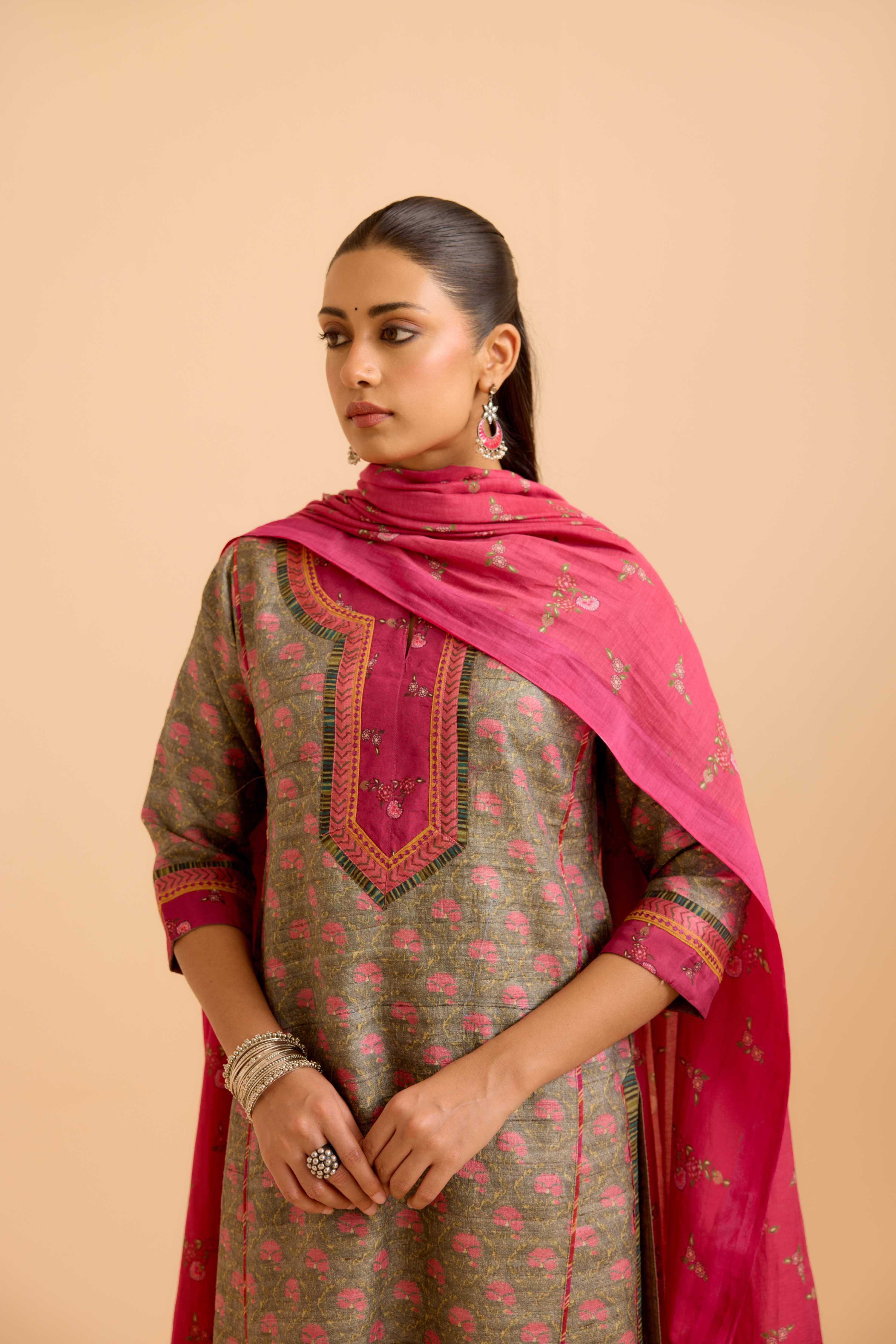 Rozana Dupatta Pink