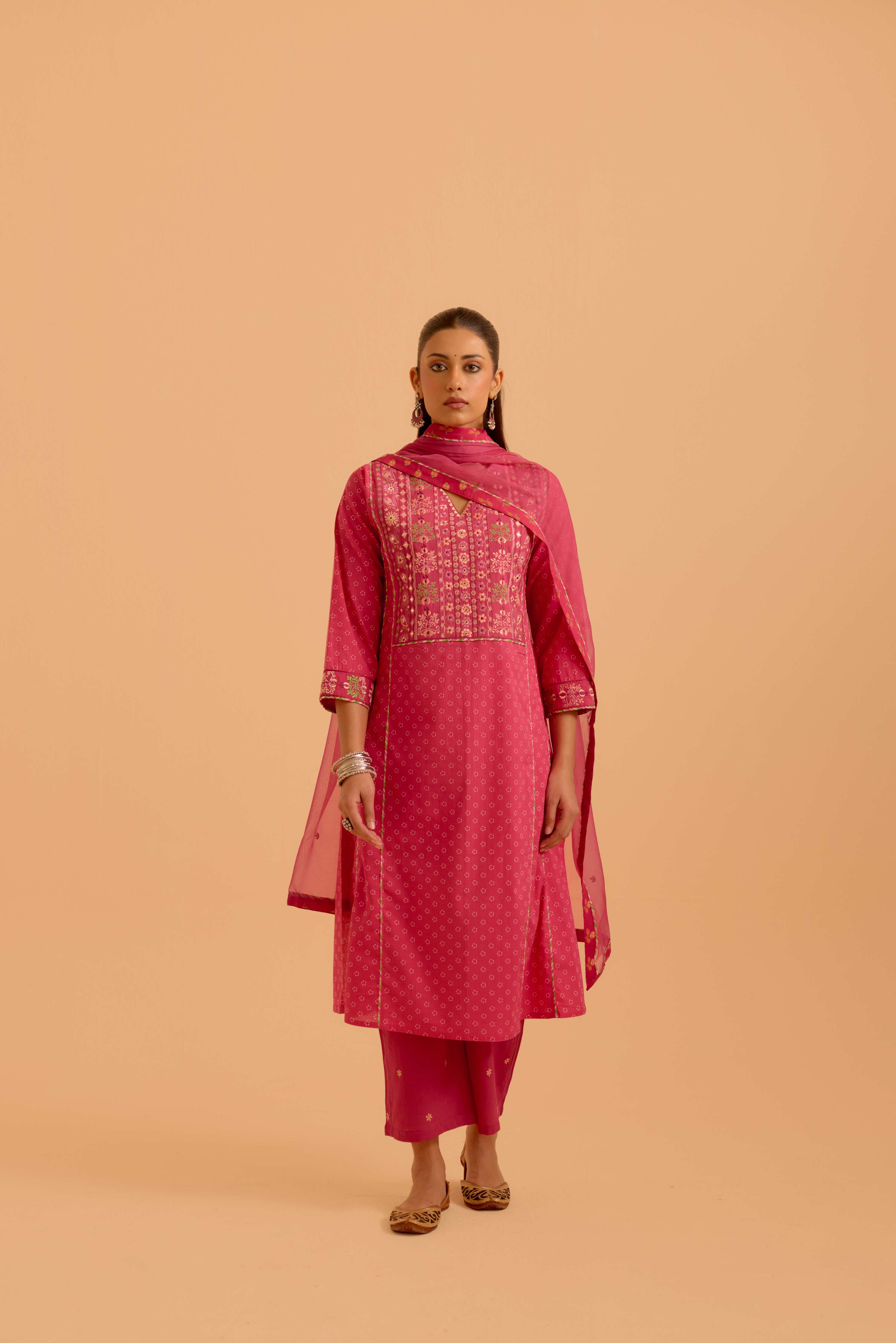 Tulsi Pant Pink
