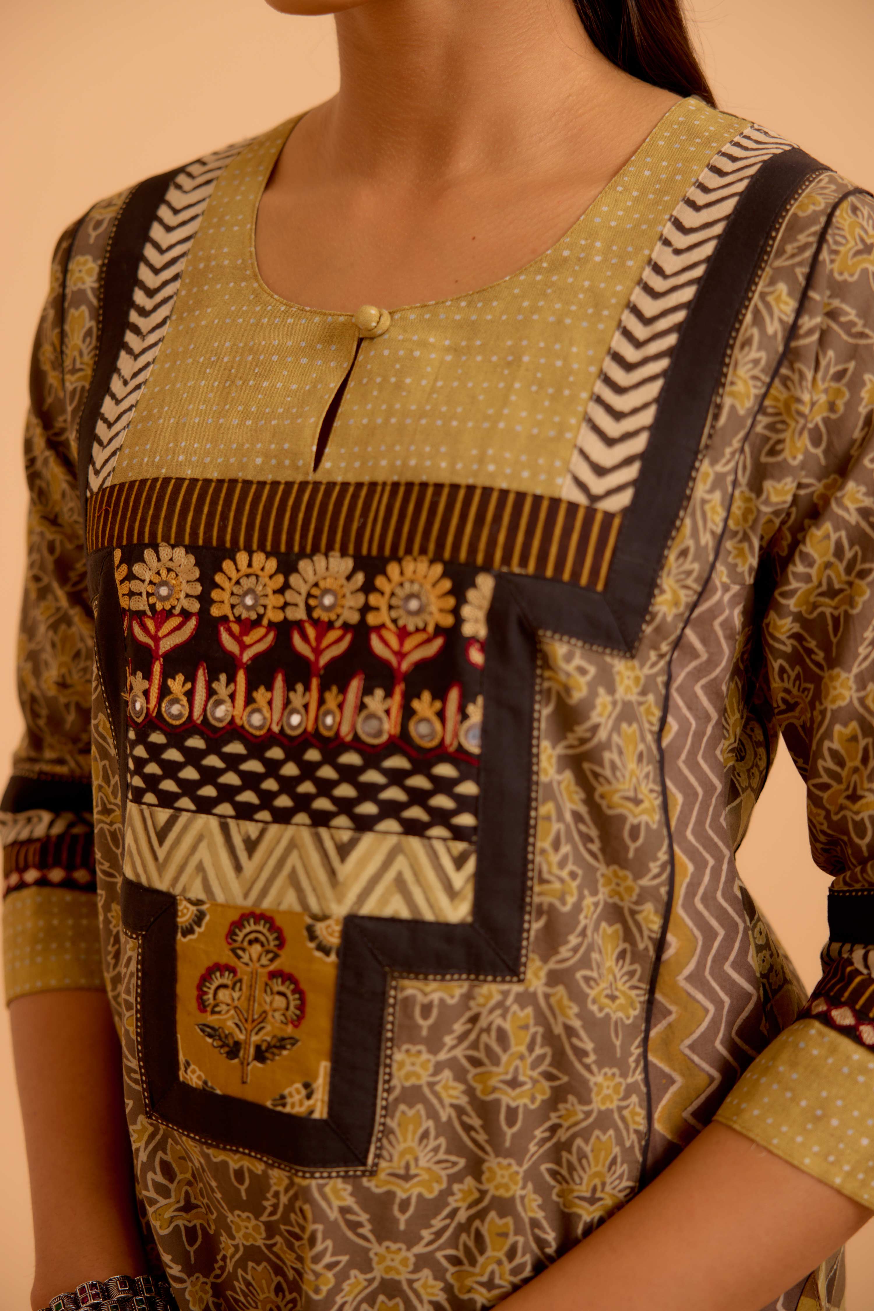Rozana Cotton Ajrakh Printed Kurta Grey Yellow