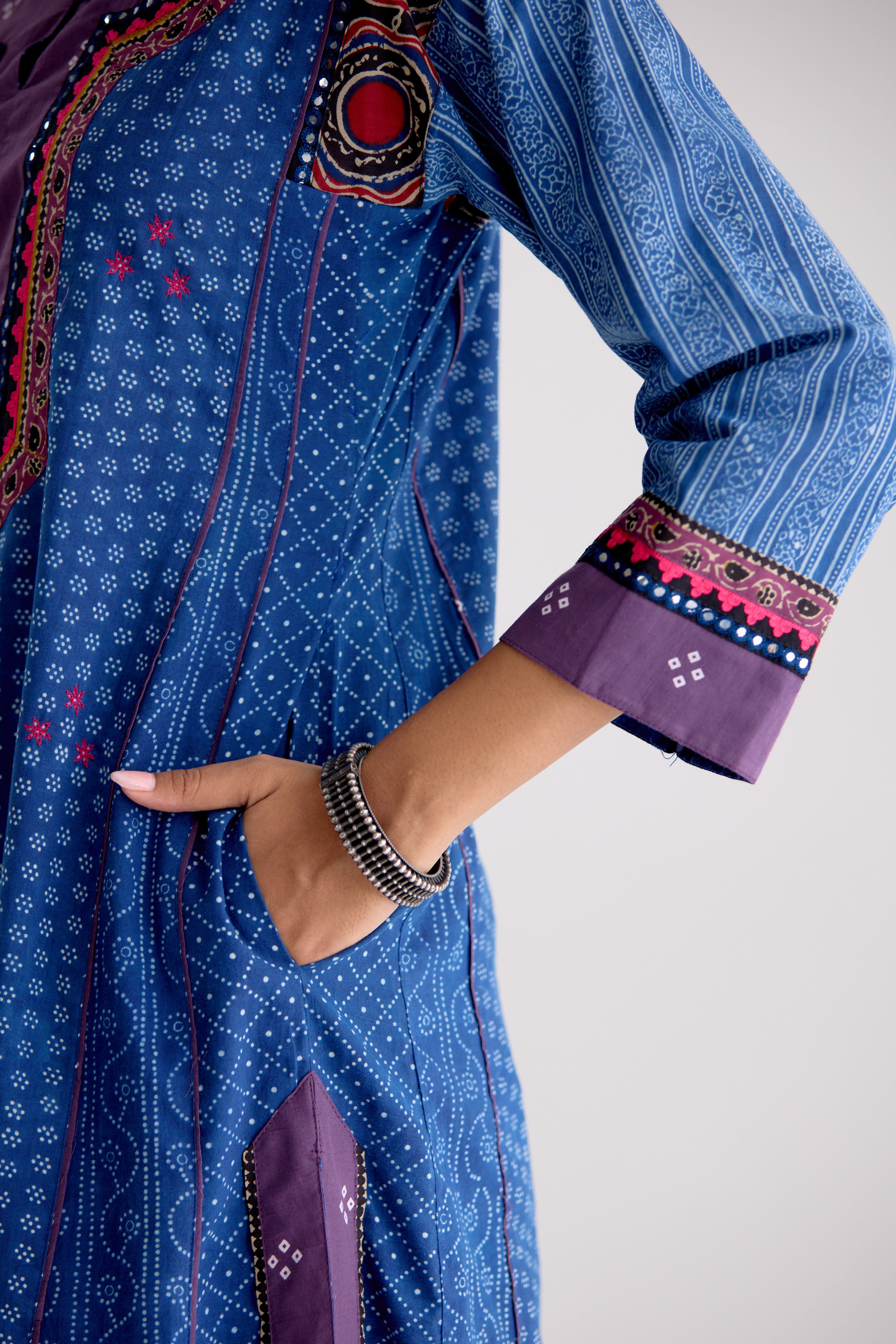 Adya Cotton Embroidered Ajrakh Printed Kurta Blue (10105485066539)