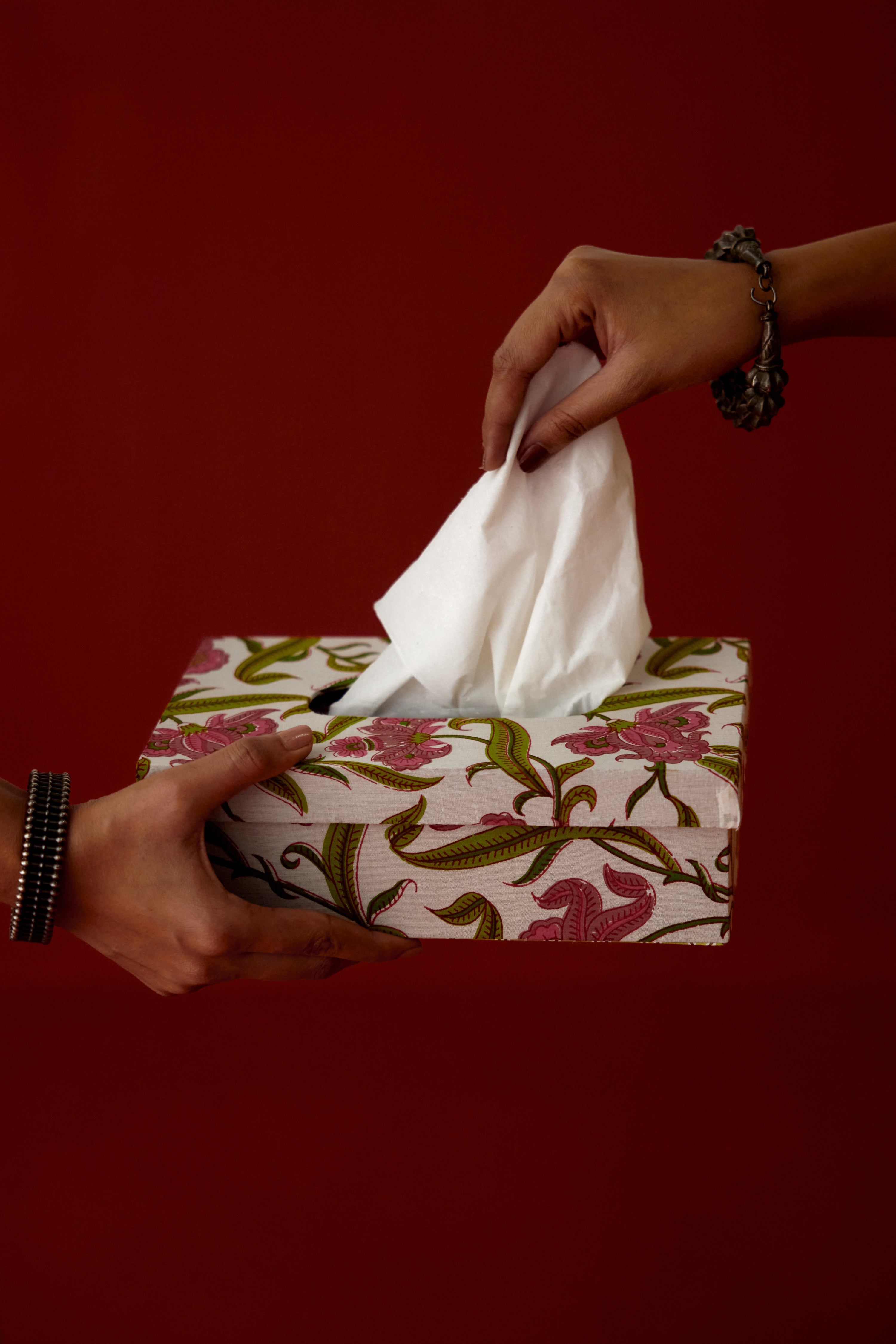 Floral Tissue Box White Pink (10083459662123)