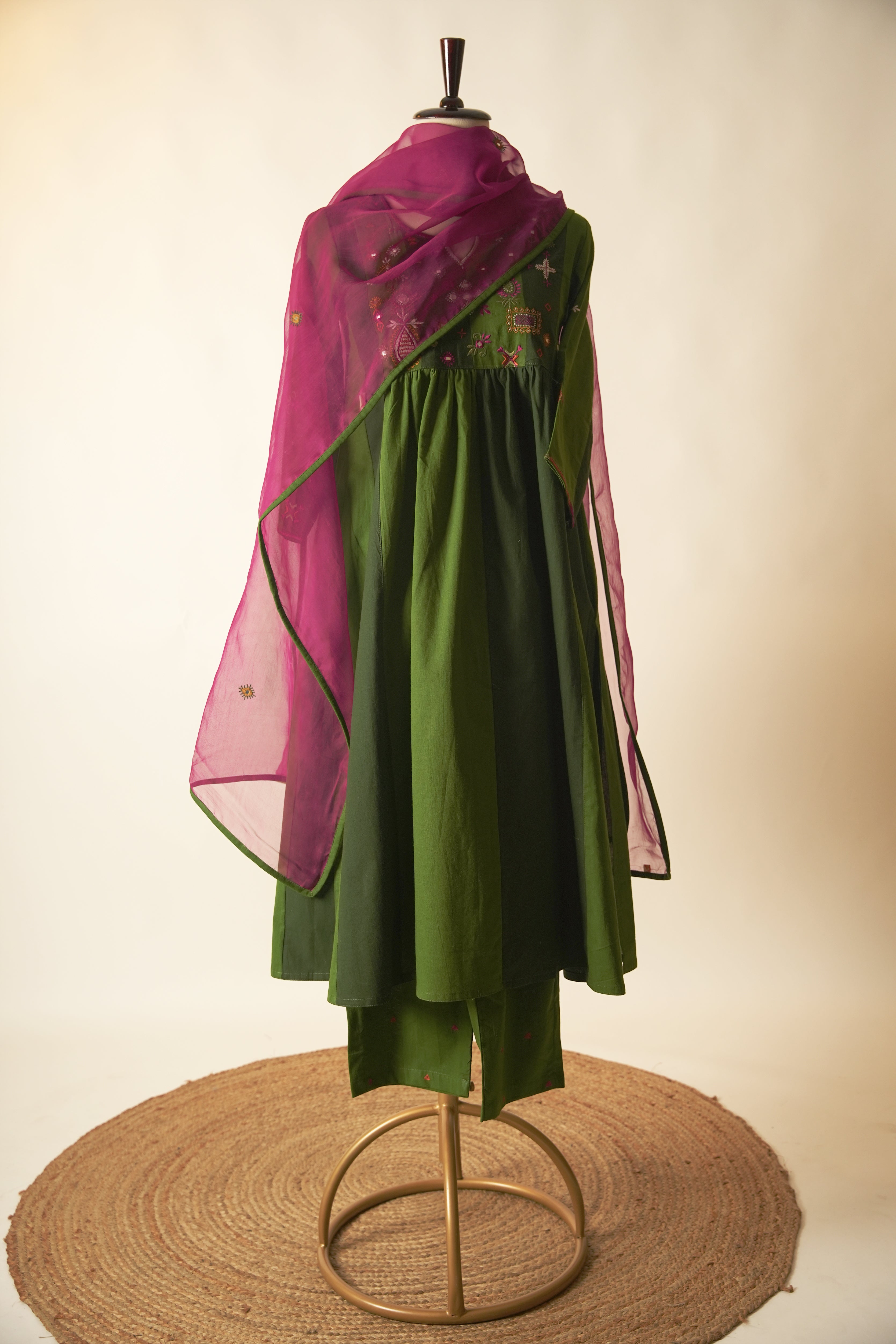 Dreamy Embroidered Cotton Kurta Green