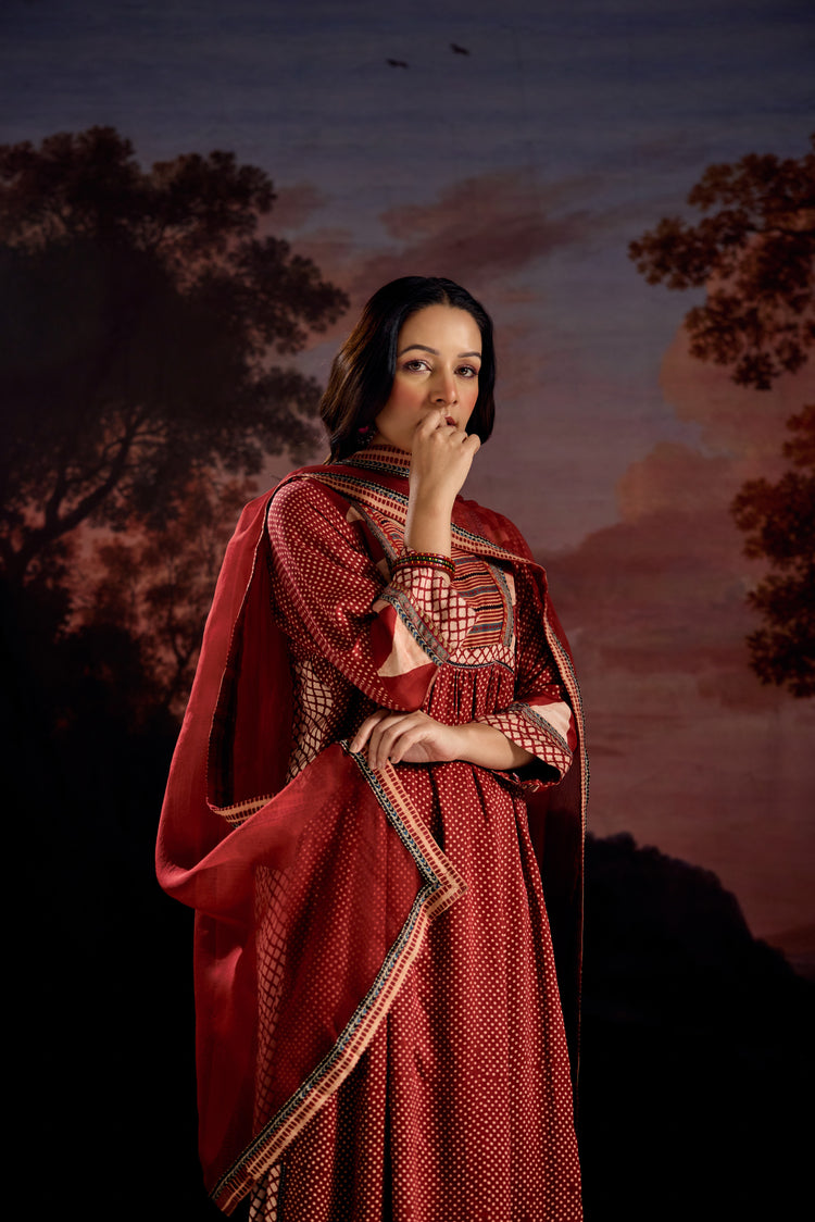 Medh Dupatta Maroon