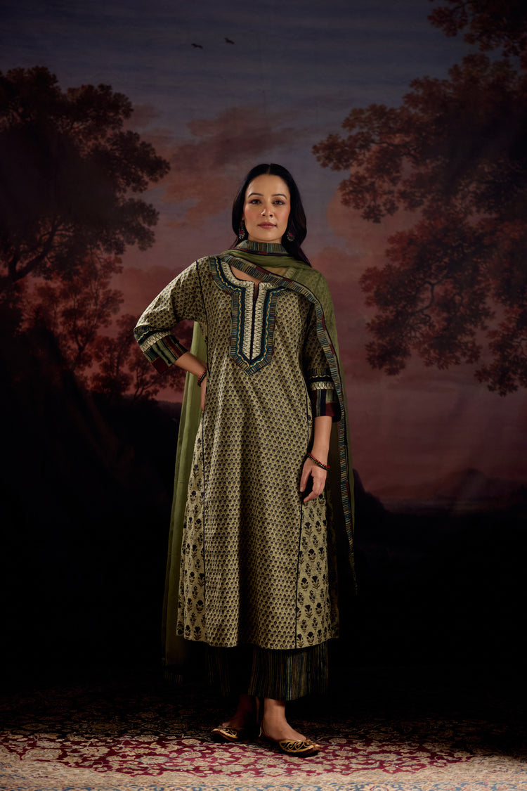 Medh Dupatta Green