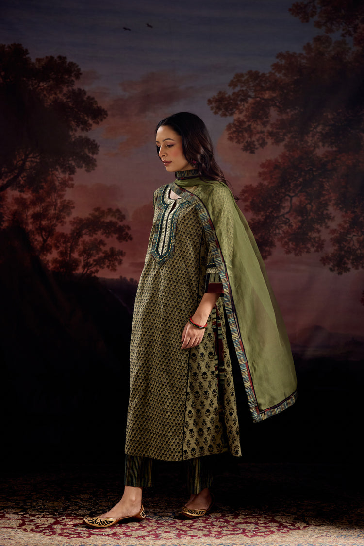 Medh Dupatta Green