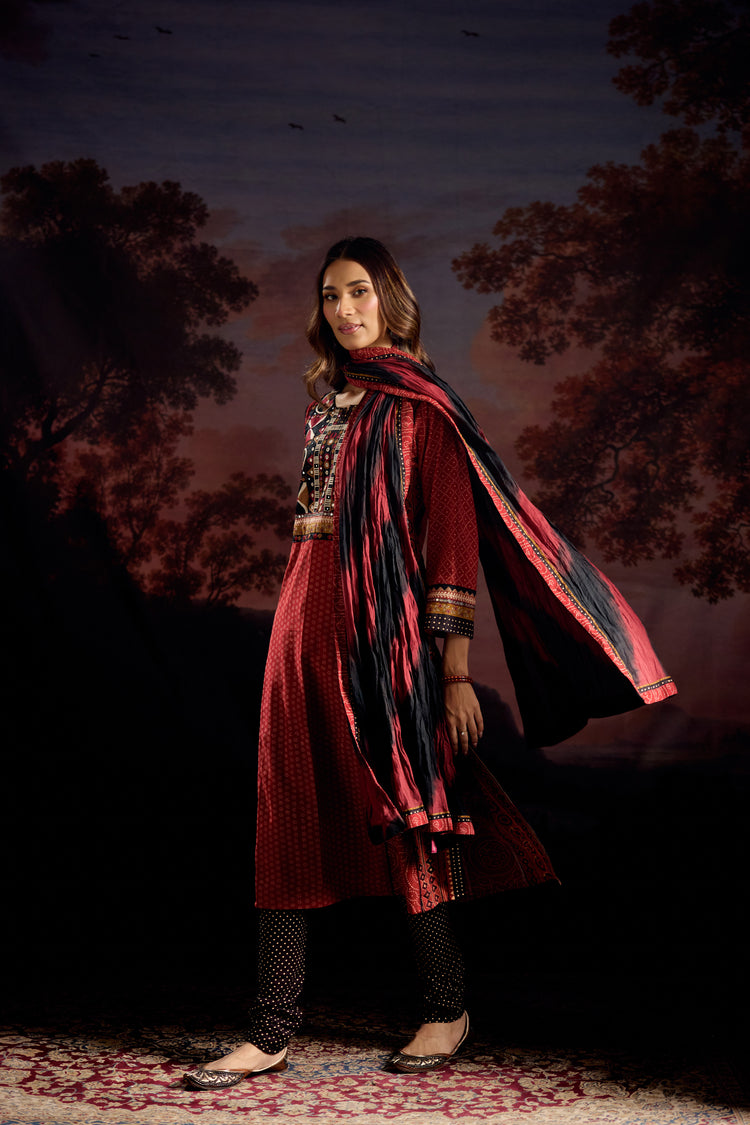 Rozana Dupatta Maroon Black