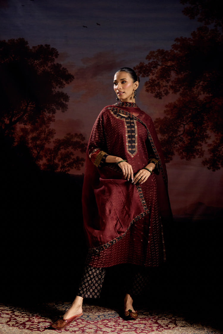 Rozana Woven Thick Cotton Printed Kurta Maroon (Set Of 2)