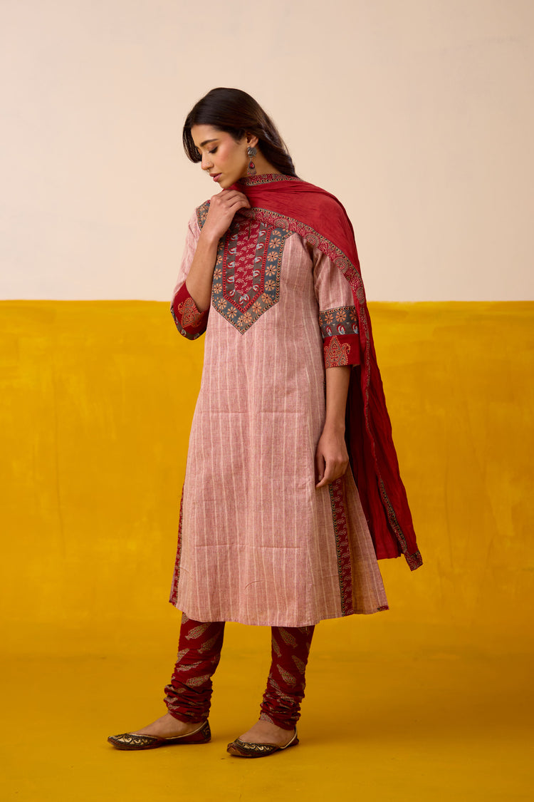 Rozana Malkha Handwoven Kurta Off White Maroon