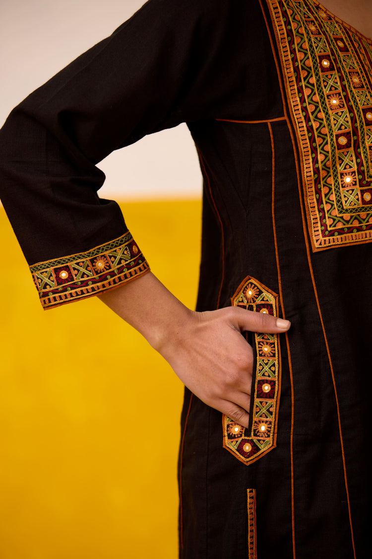 Tulsi Cotton Slub Embroidered Kurta Black