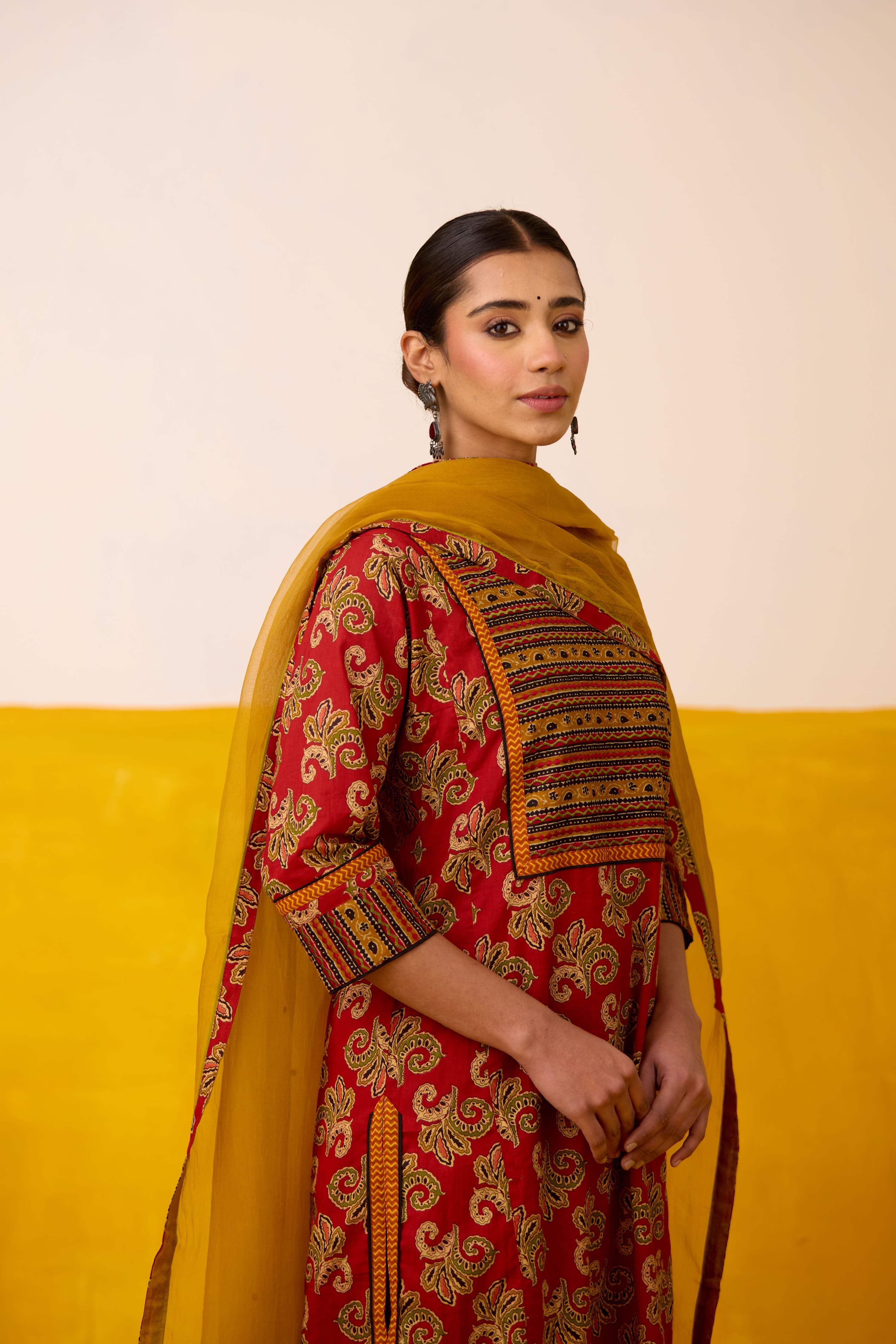 Dienne Dupatta Mustard