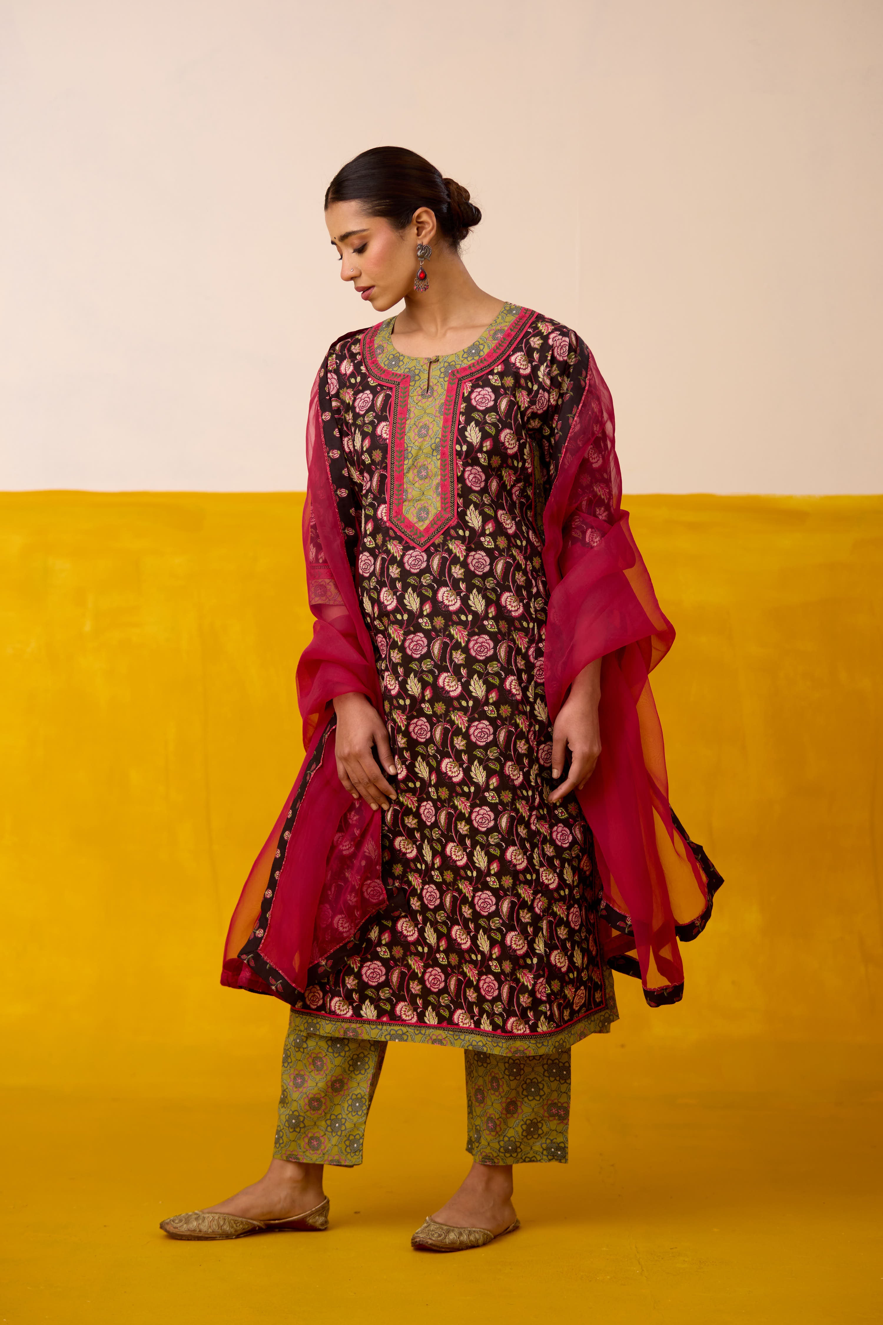 Anu Kurta Black Pink