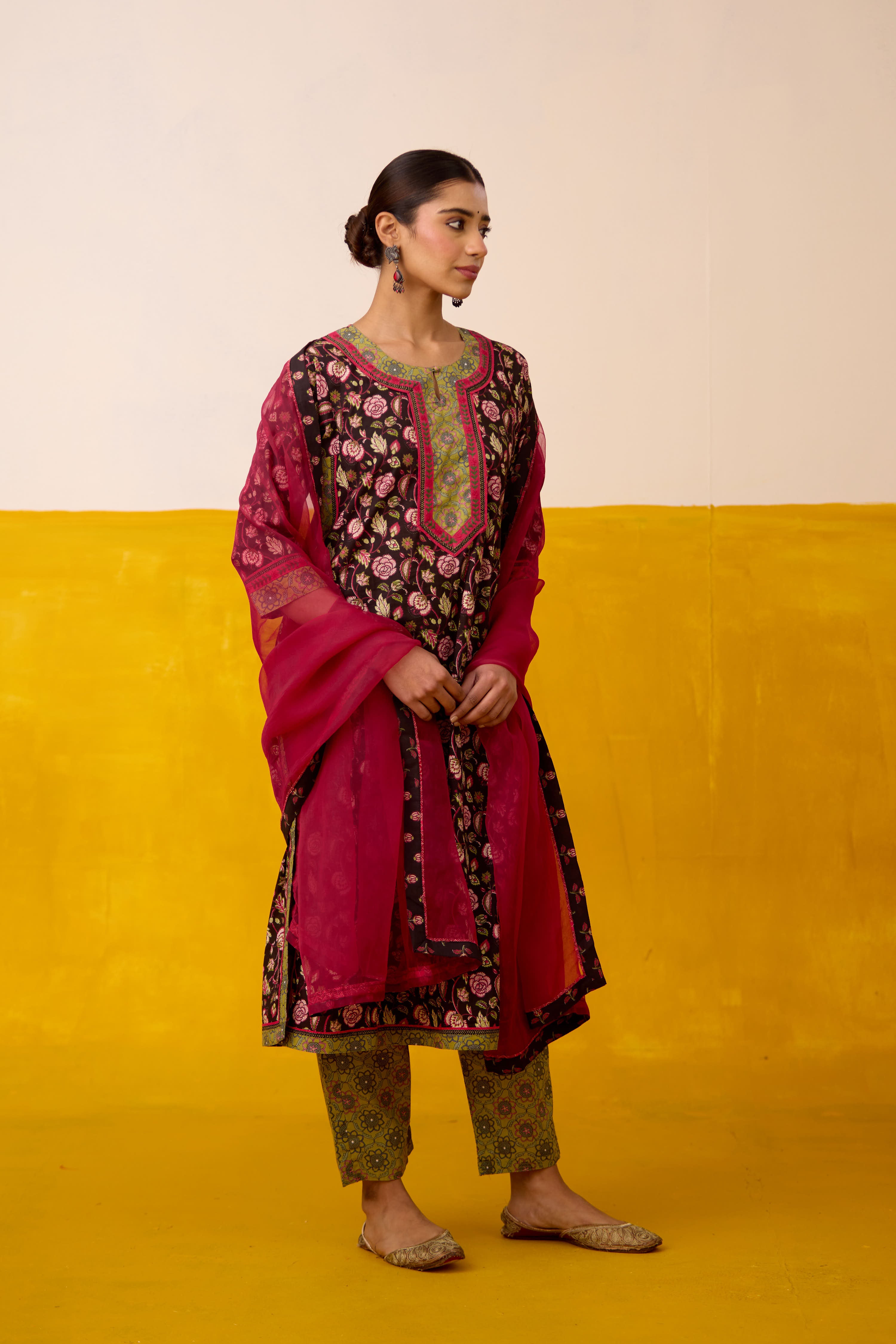 Anu Kurta Black Pink