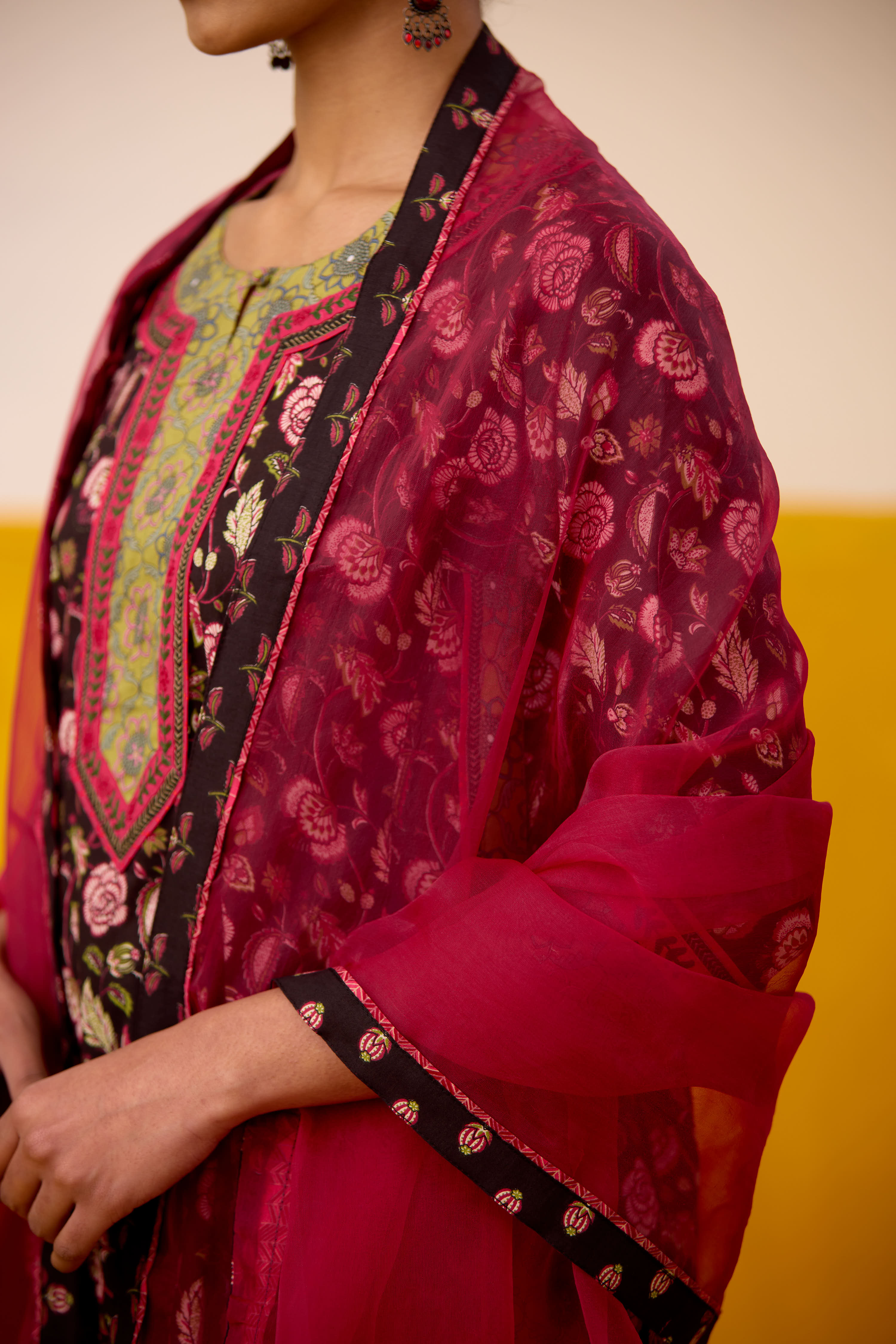 Anu Kurta Black Pink