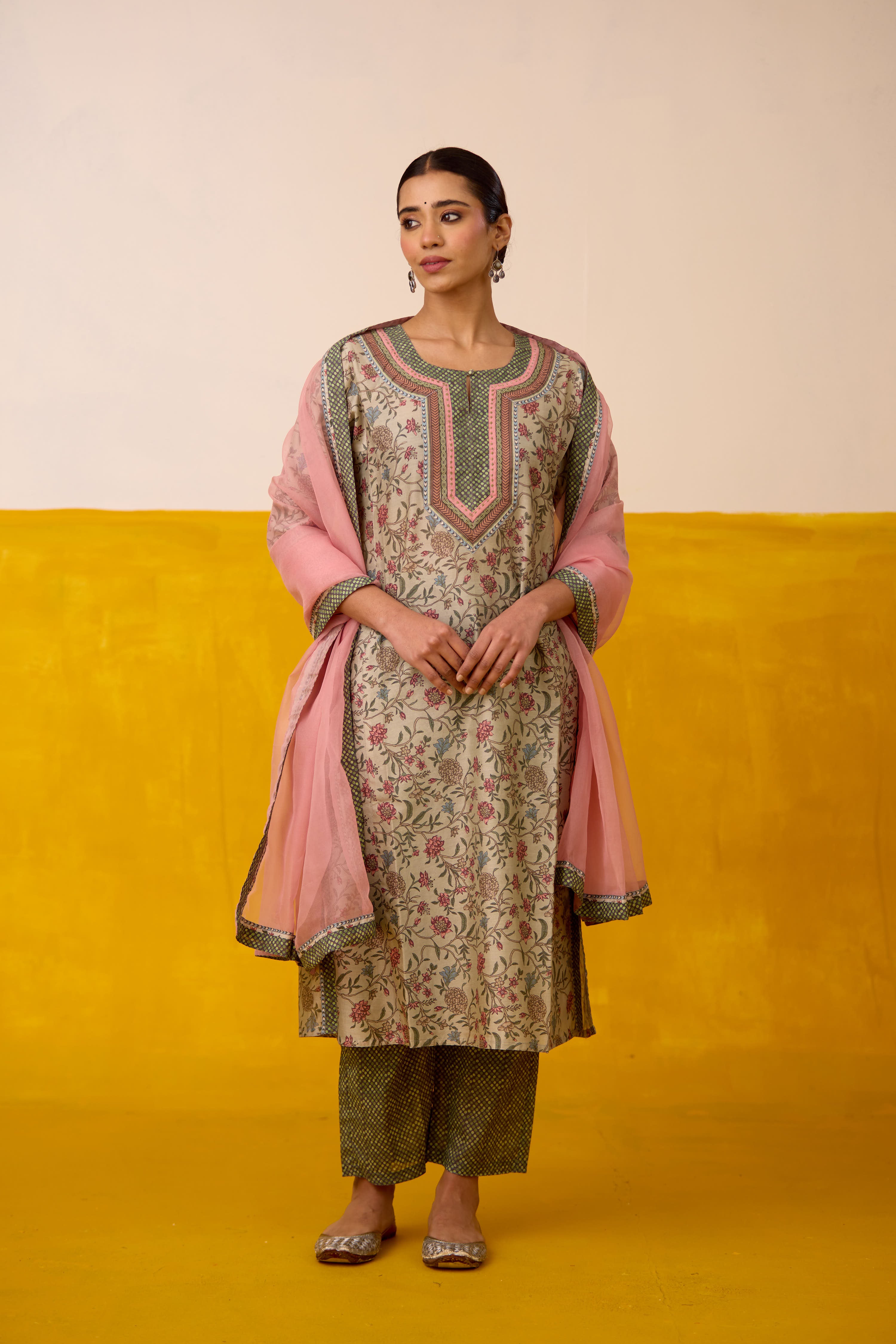 Rozana Chiffon Dupatta Rough Pink