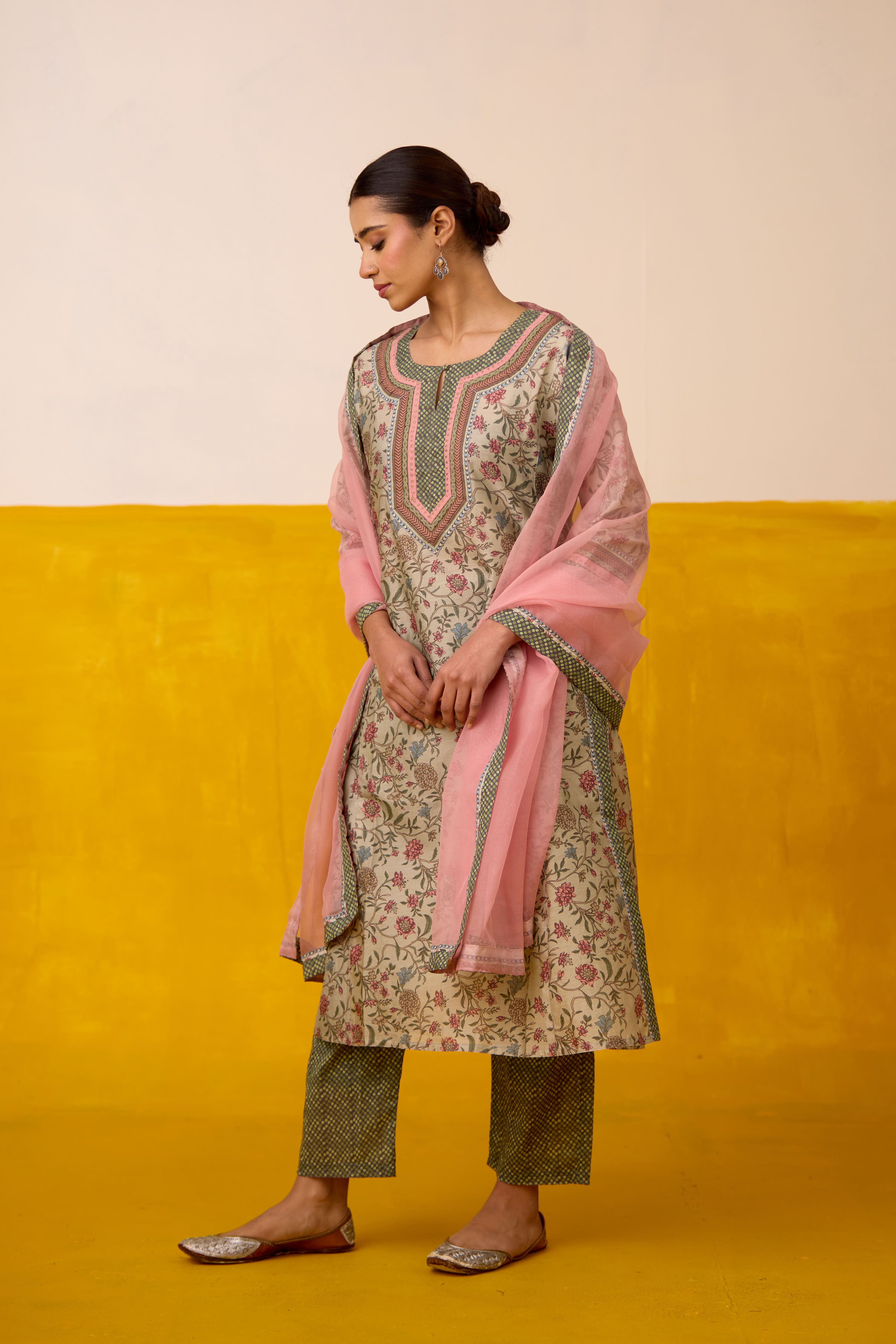 Rozana Kurta Sage Peach