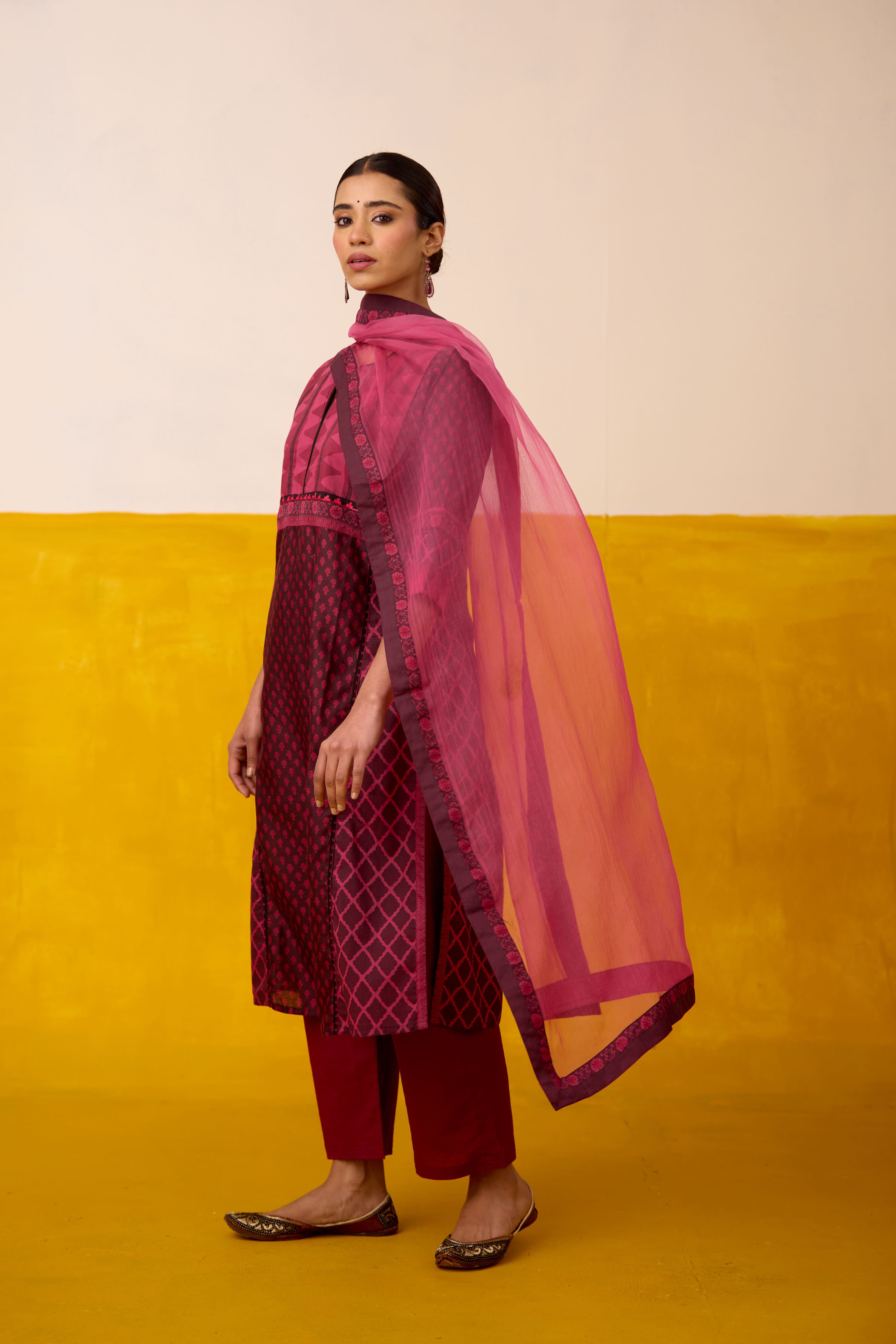 Medh Dupatta Mauve