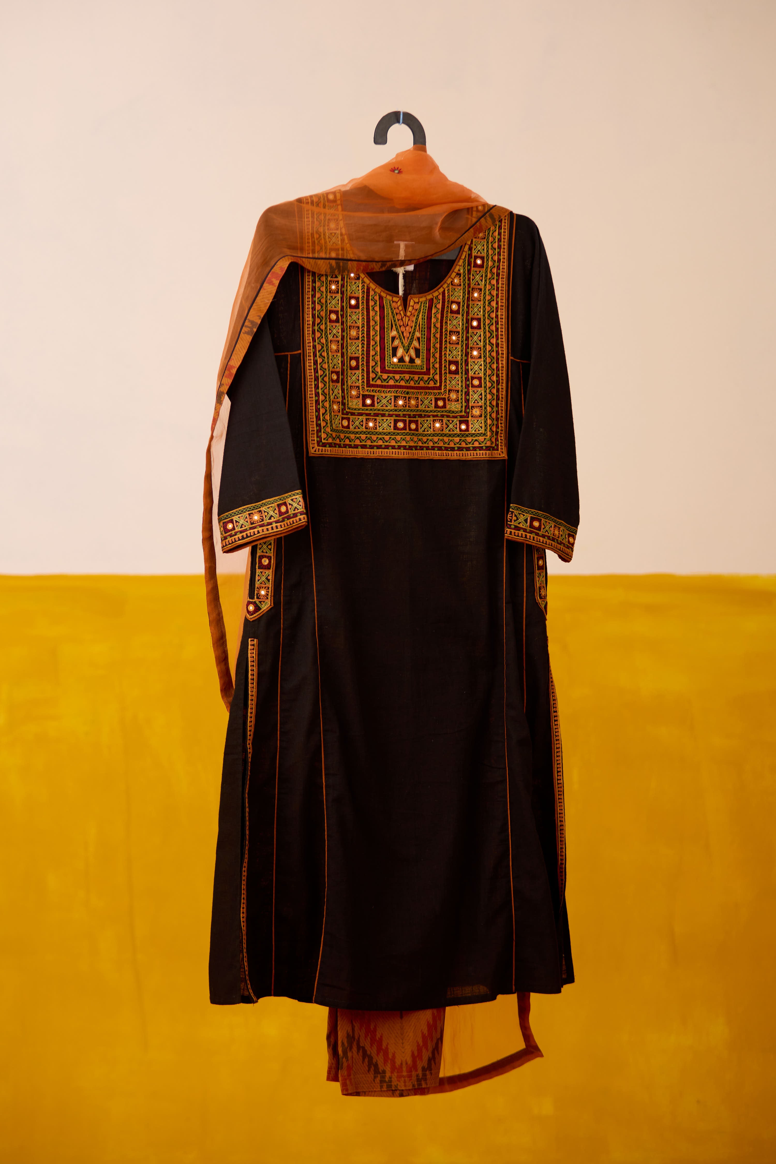 Tulsi Dupatta Rust