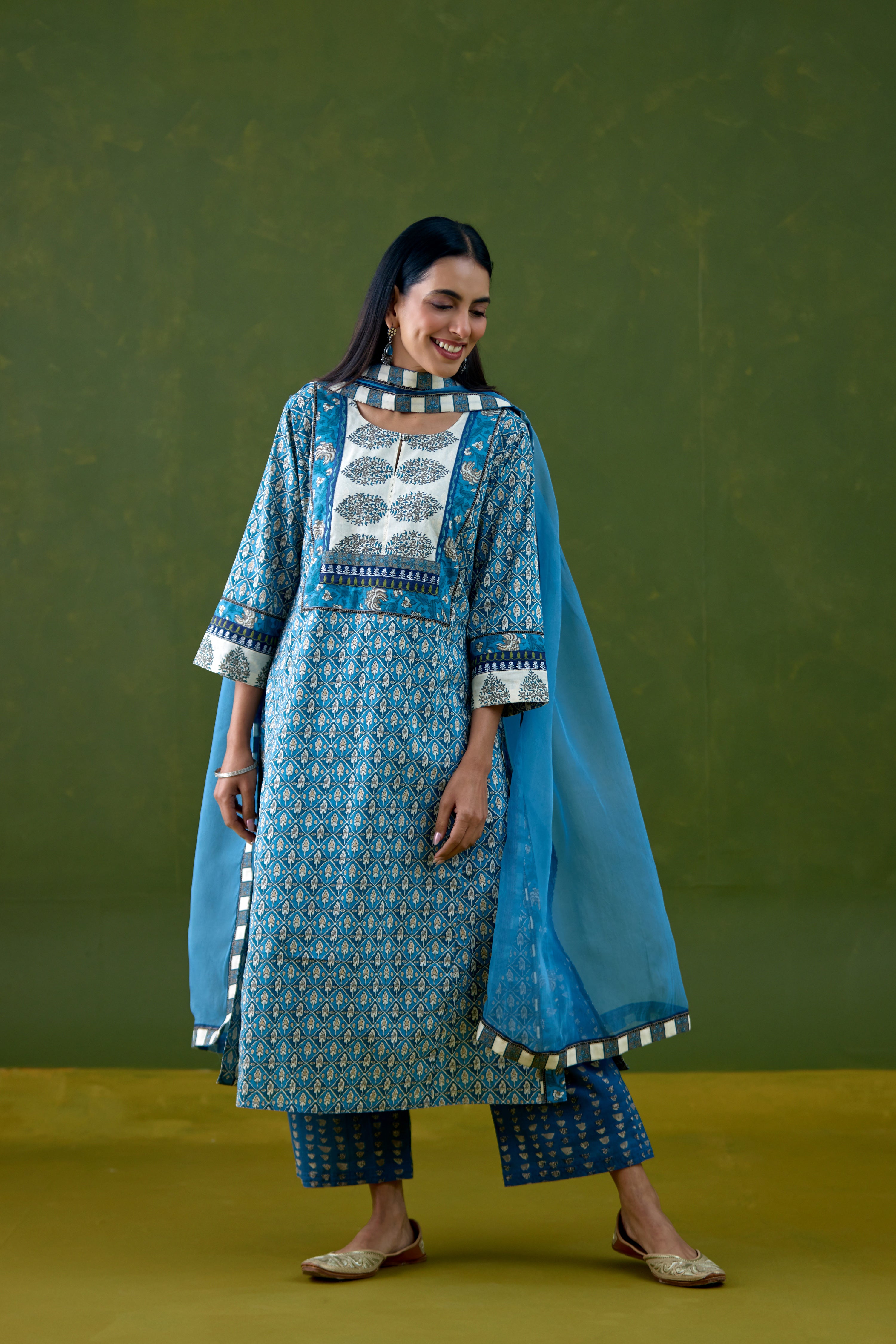 Rozana Cotton Printed Kurta Blue
