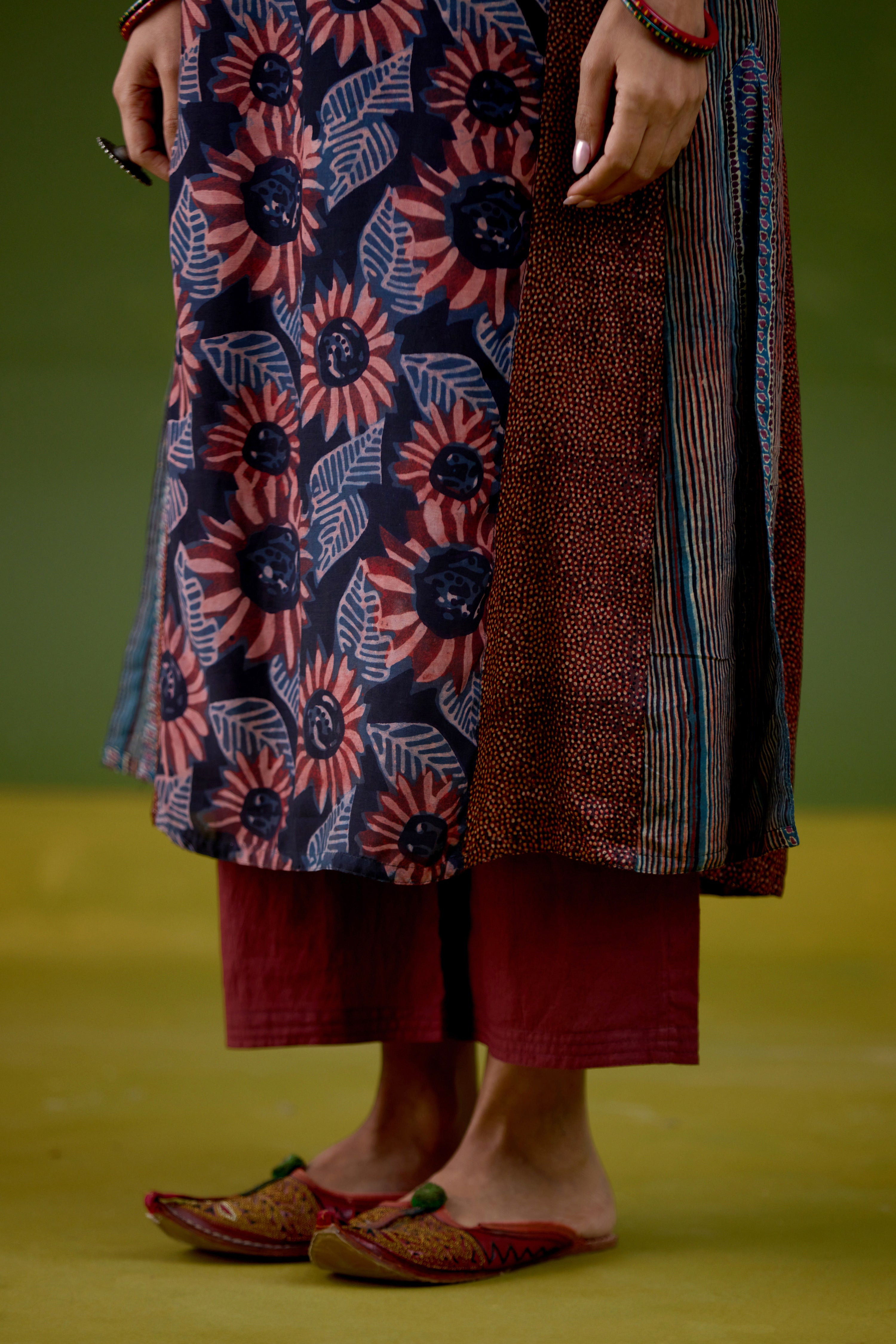 Rozana Pant Dark Maroon