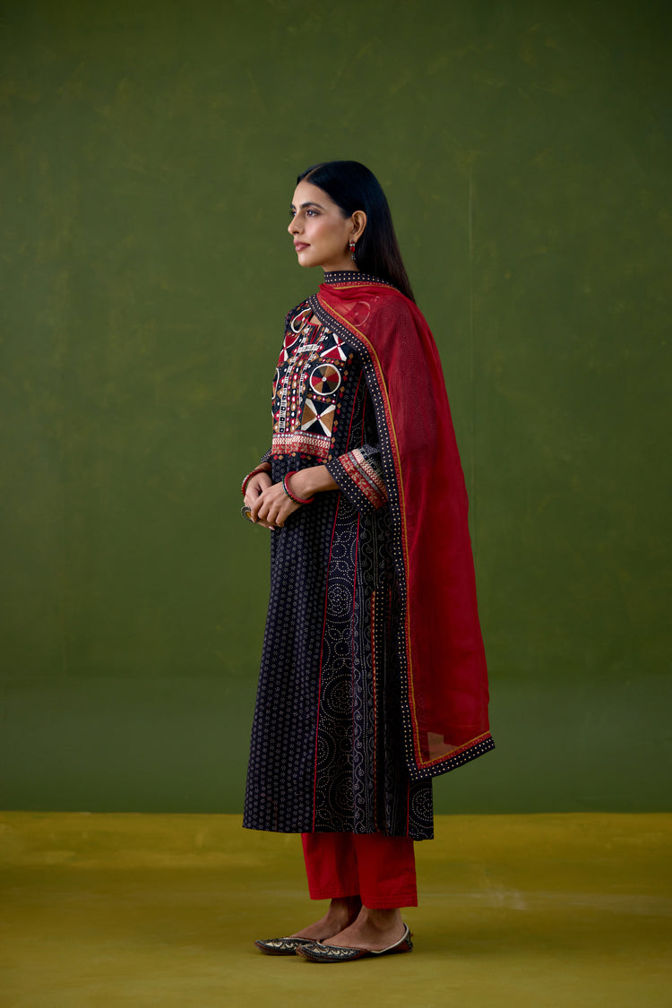 Medh Dupatta Maroon