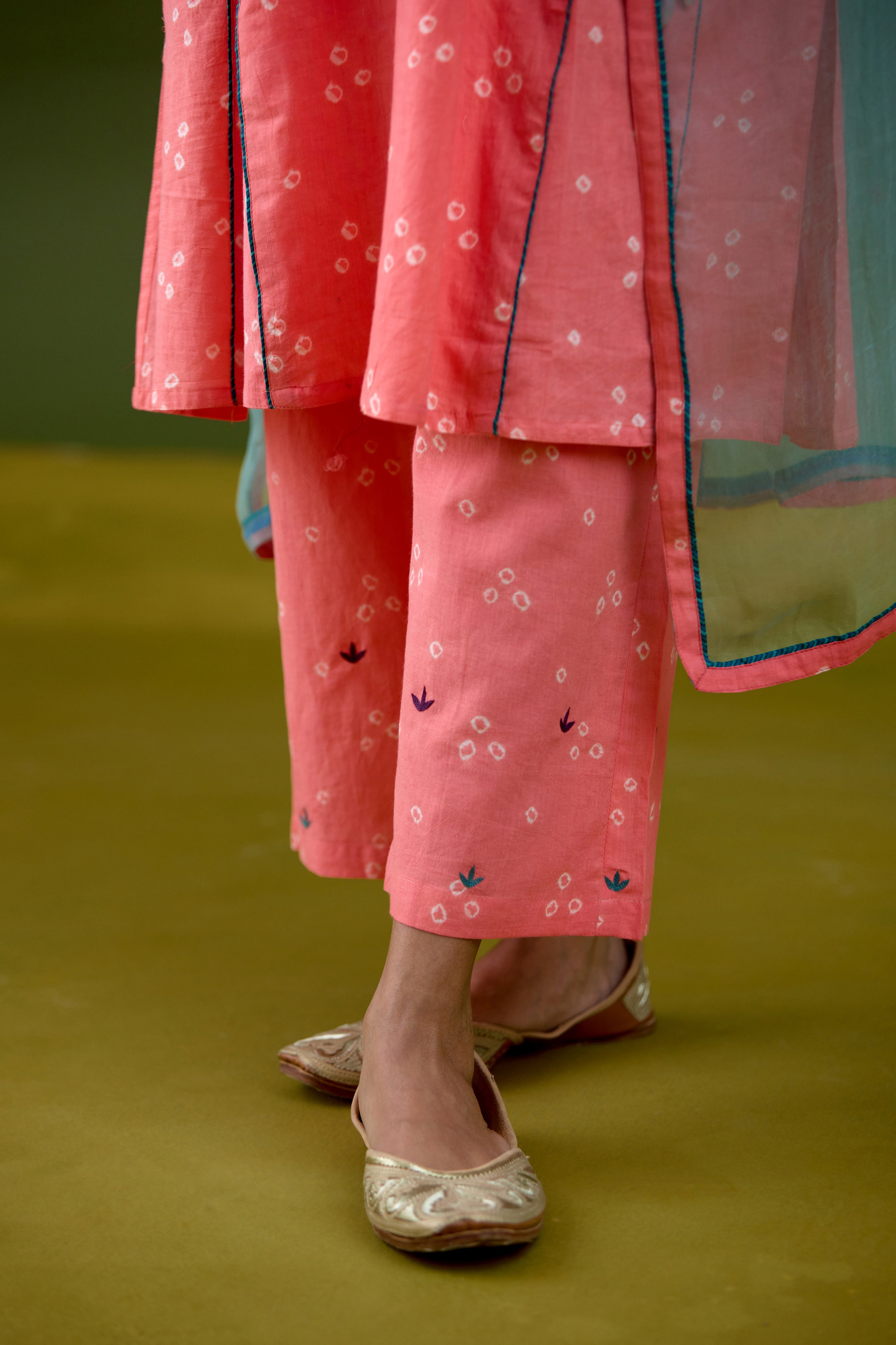 Tulsi Pant Light Peach