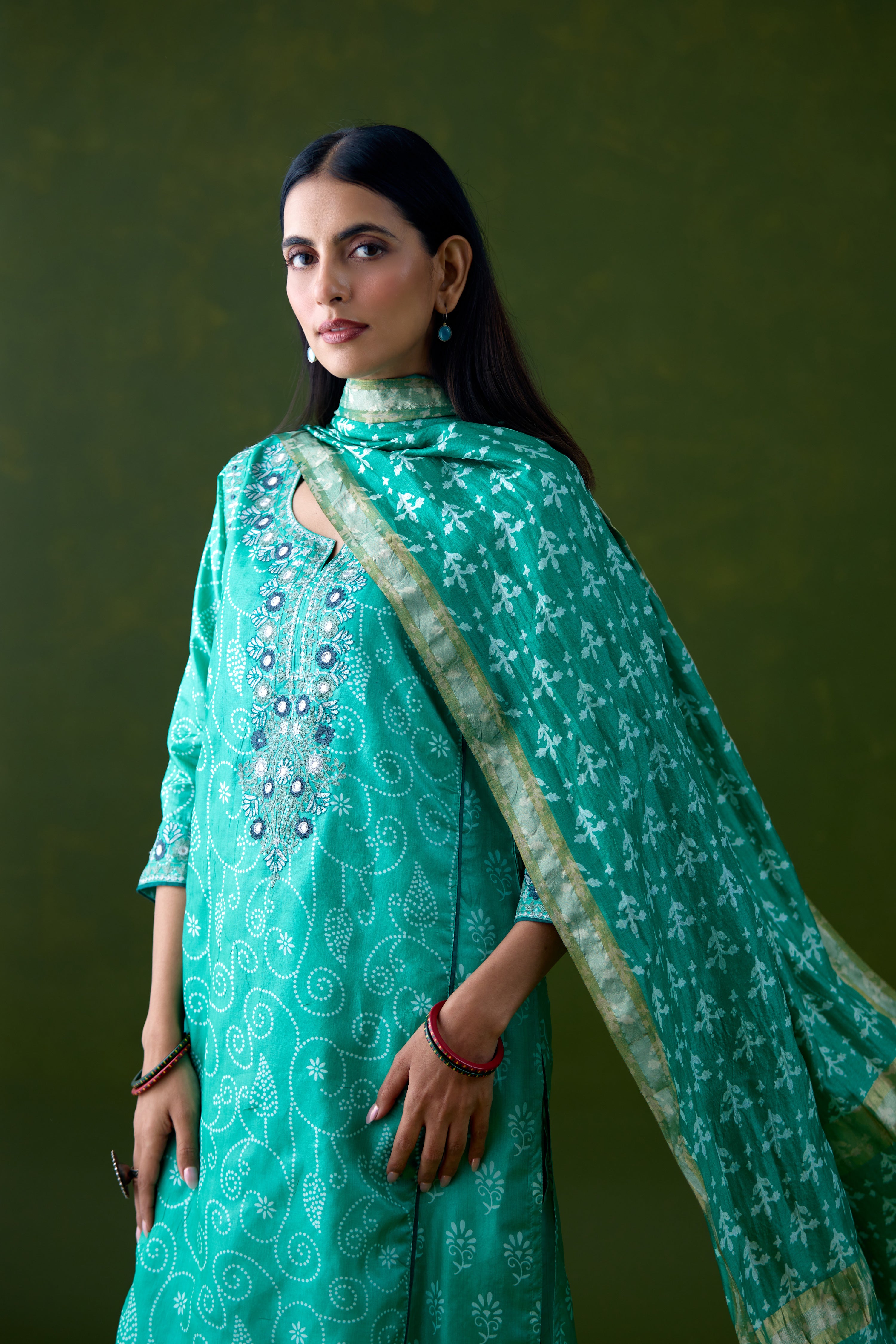 Dienne Tussar Silk Embroidered Kurta Sea Green