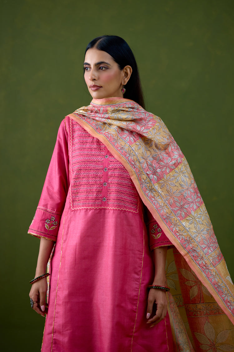 Dienne Tussar Silk Embroidered Kurta Pink