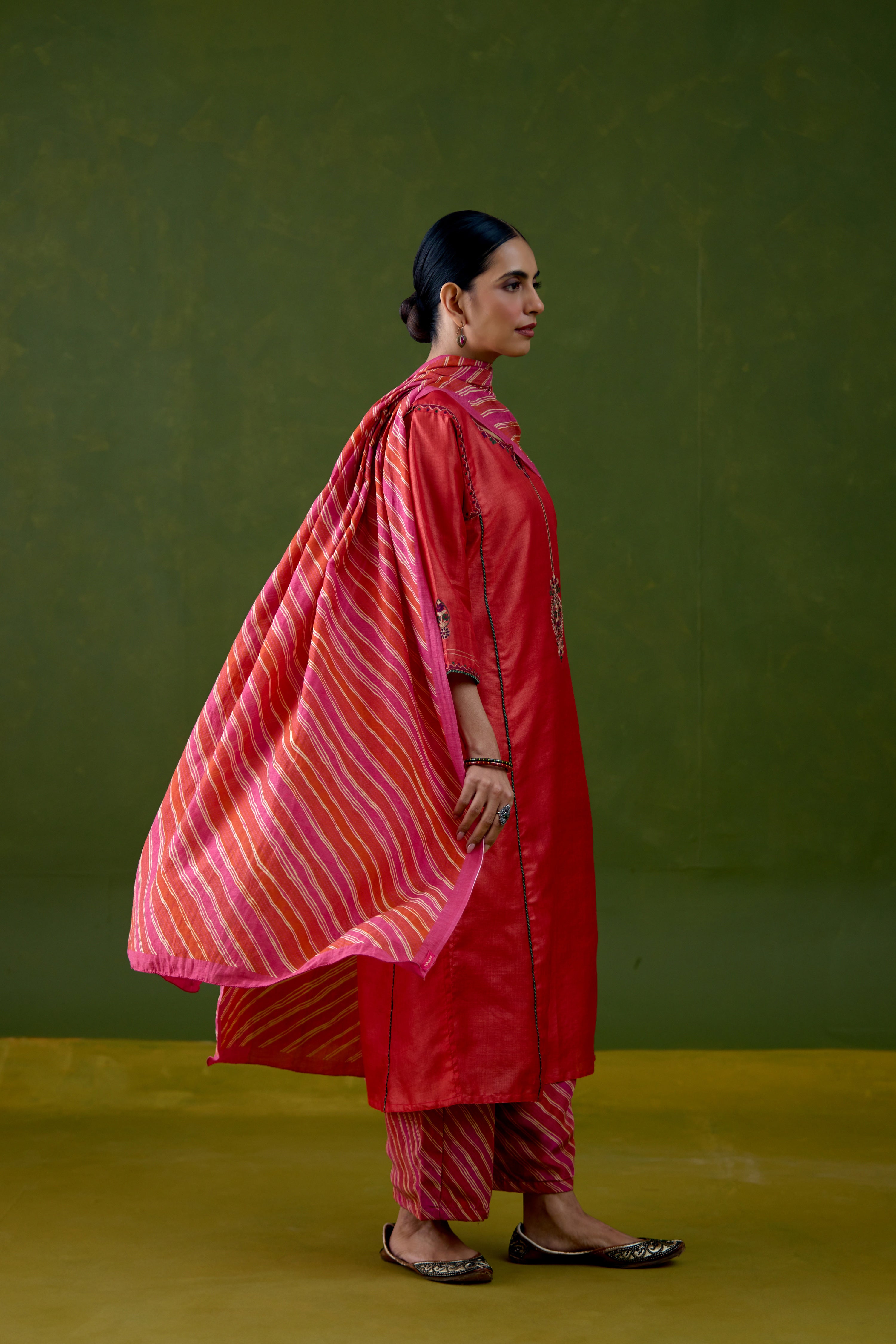 Dienne Dupatta Orange Pink