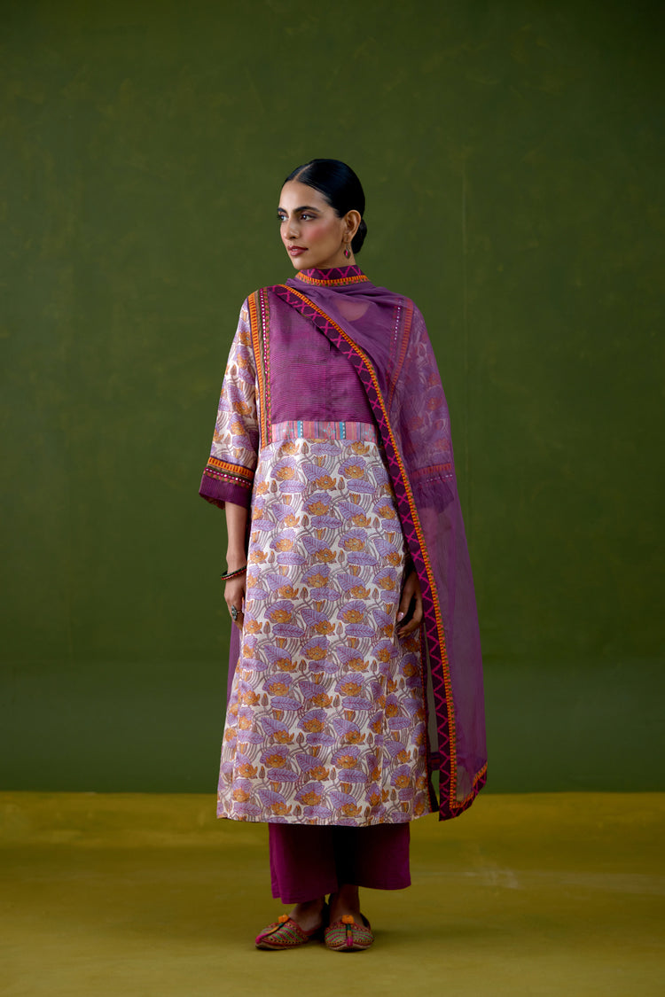 Rozana Tussar Silk Printed Kurta Off White Mauve