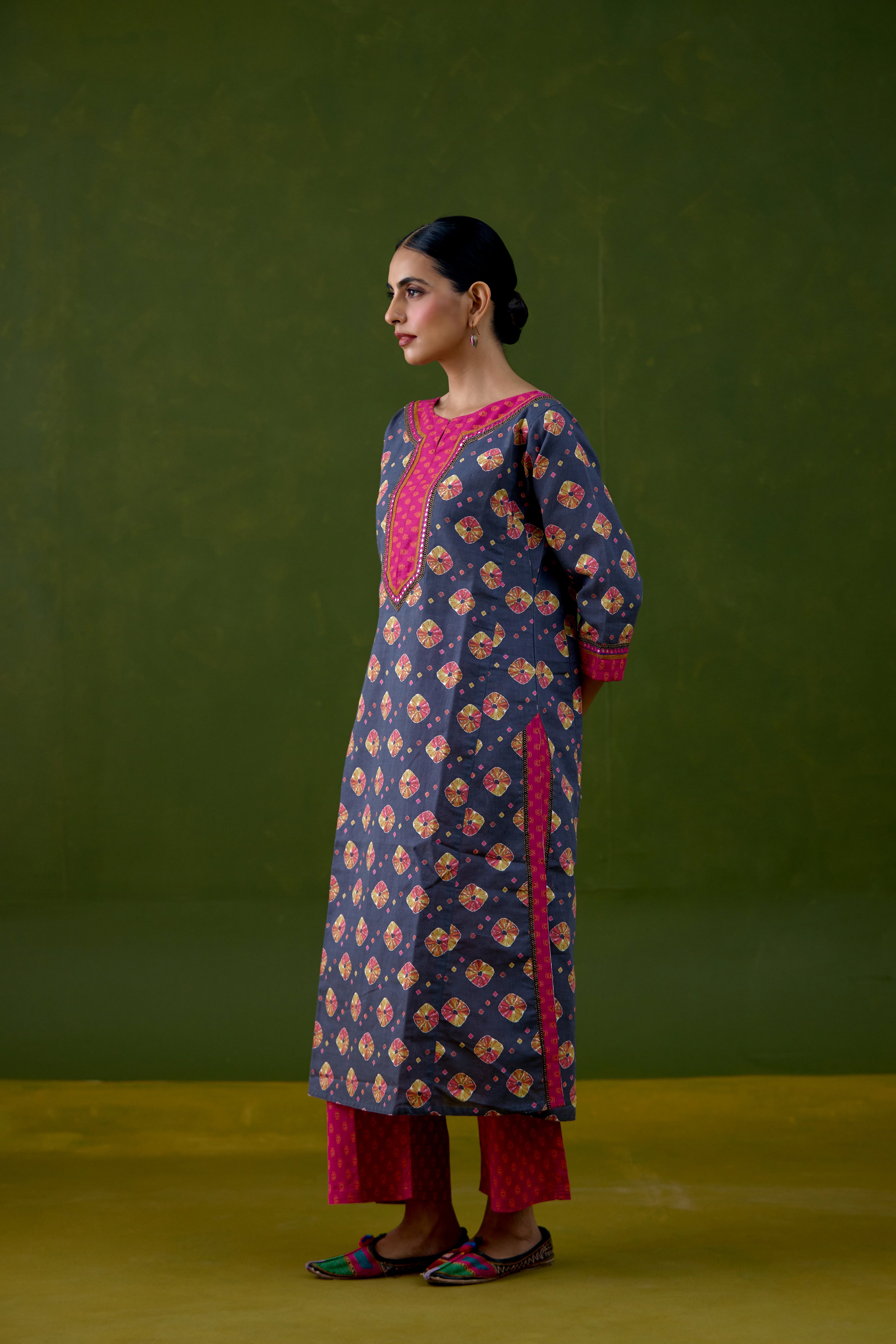 Rozana Linen Printed Kurta Grey Pink (Set Of 3)