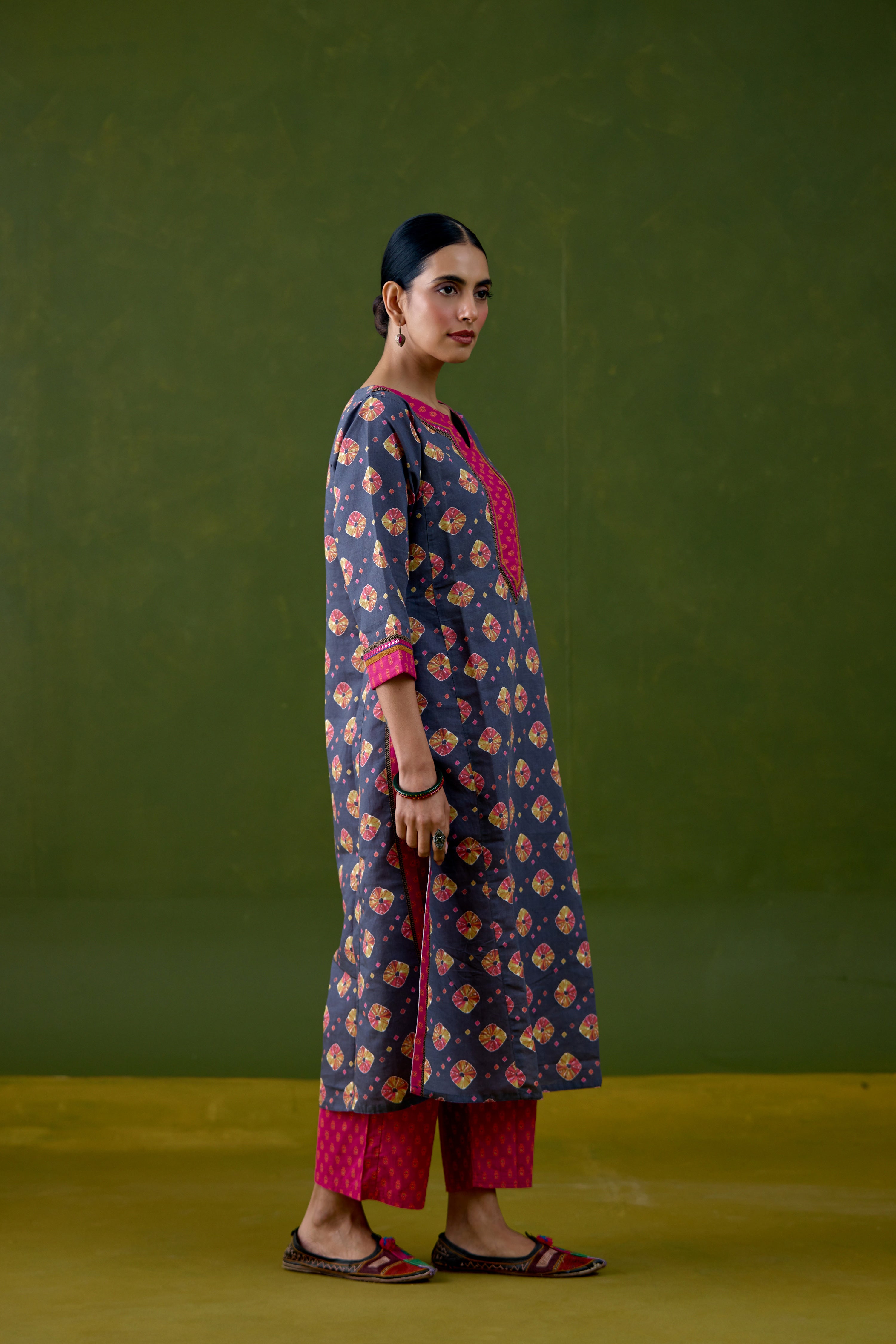 Rozana Linen Printed Kurta Grey Pink (Set Of 3)