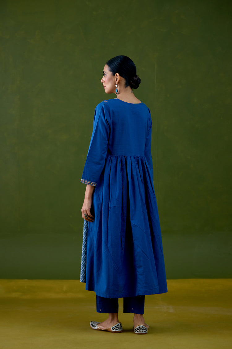 Soha Cotton Embroidered Kurta Blue (Set Of 3)