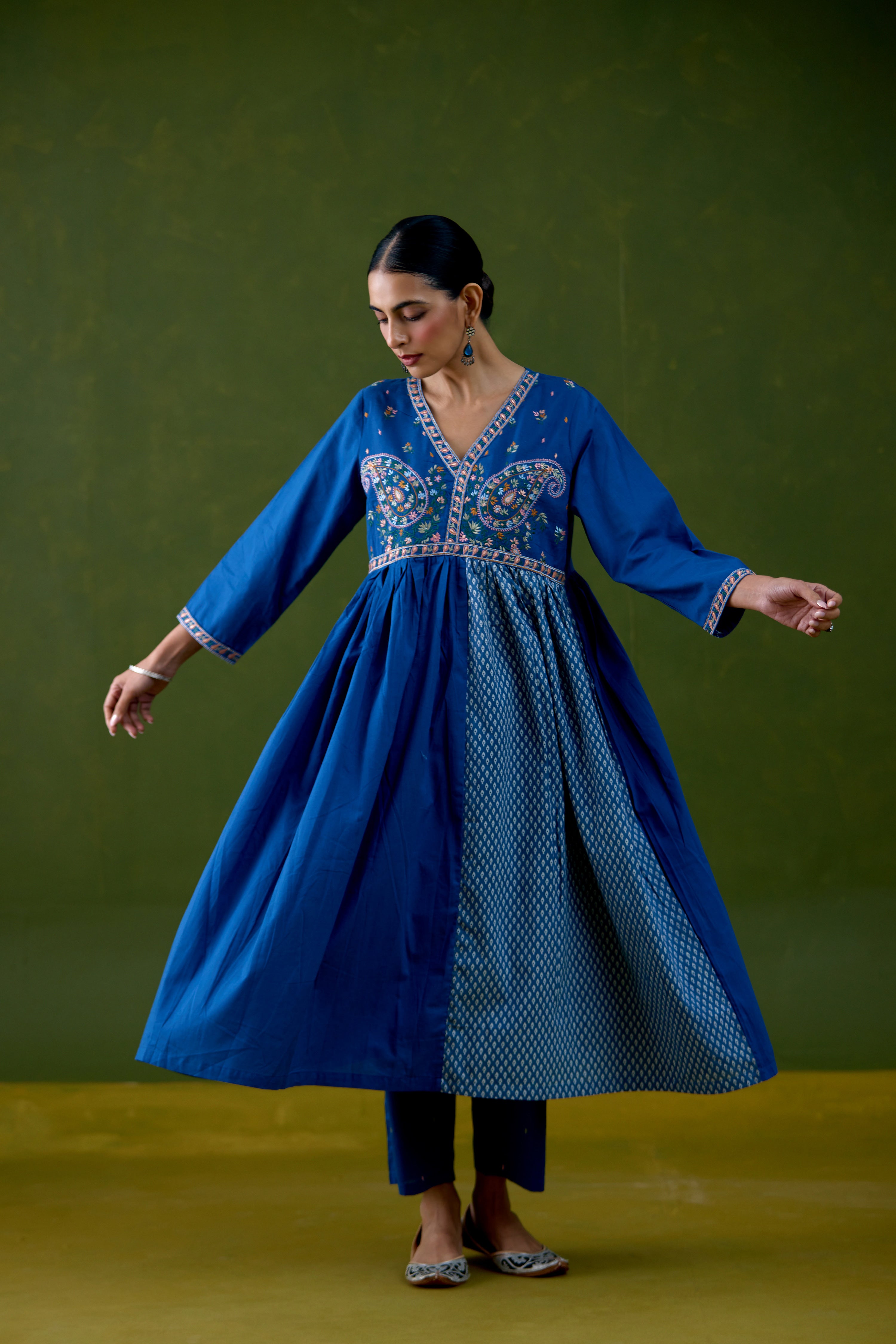 Soha Cotton Embroidered Kurta Blue (Set Of 3)