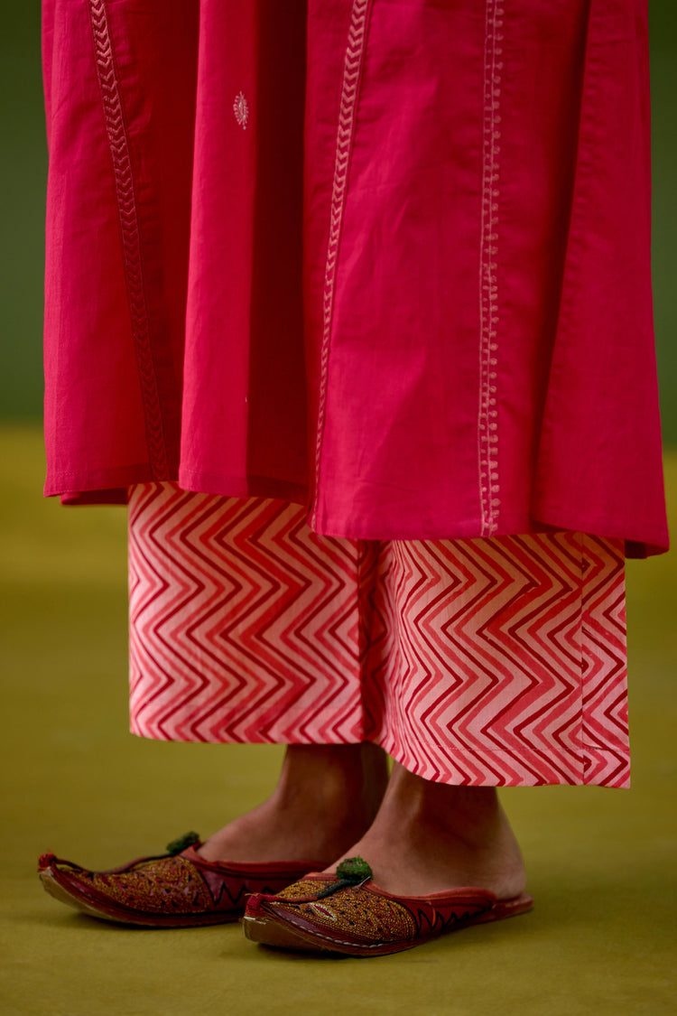 Tulsi Pant Pink