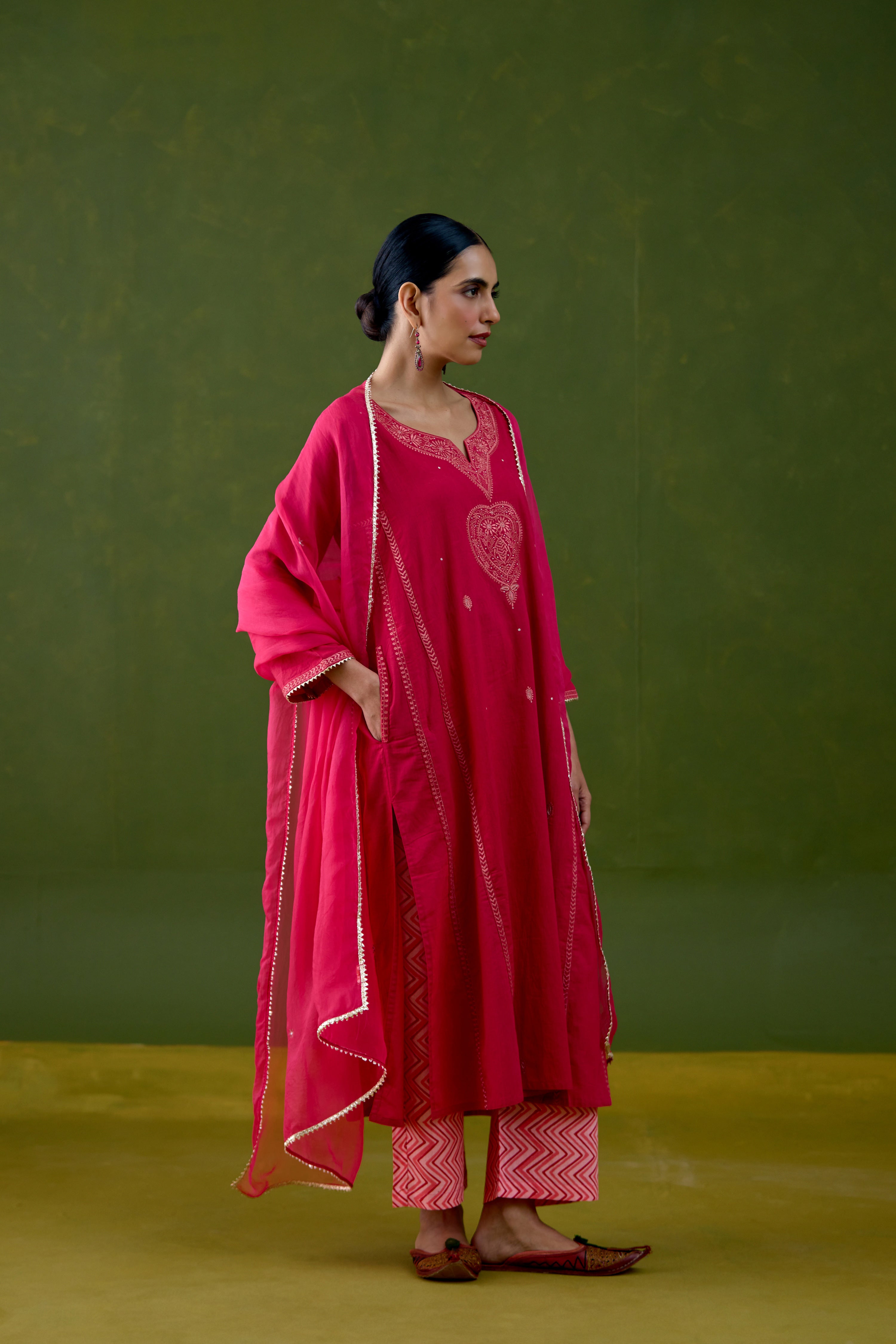 Tulsi Cotton Embroidered Kurta Pink